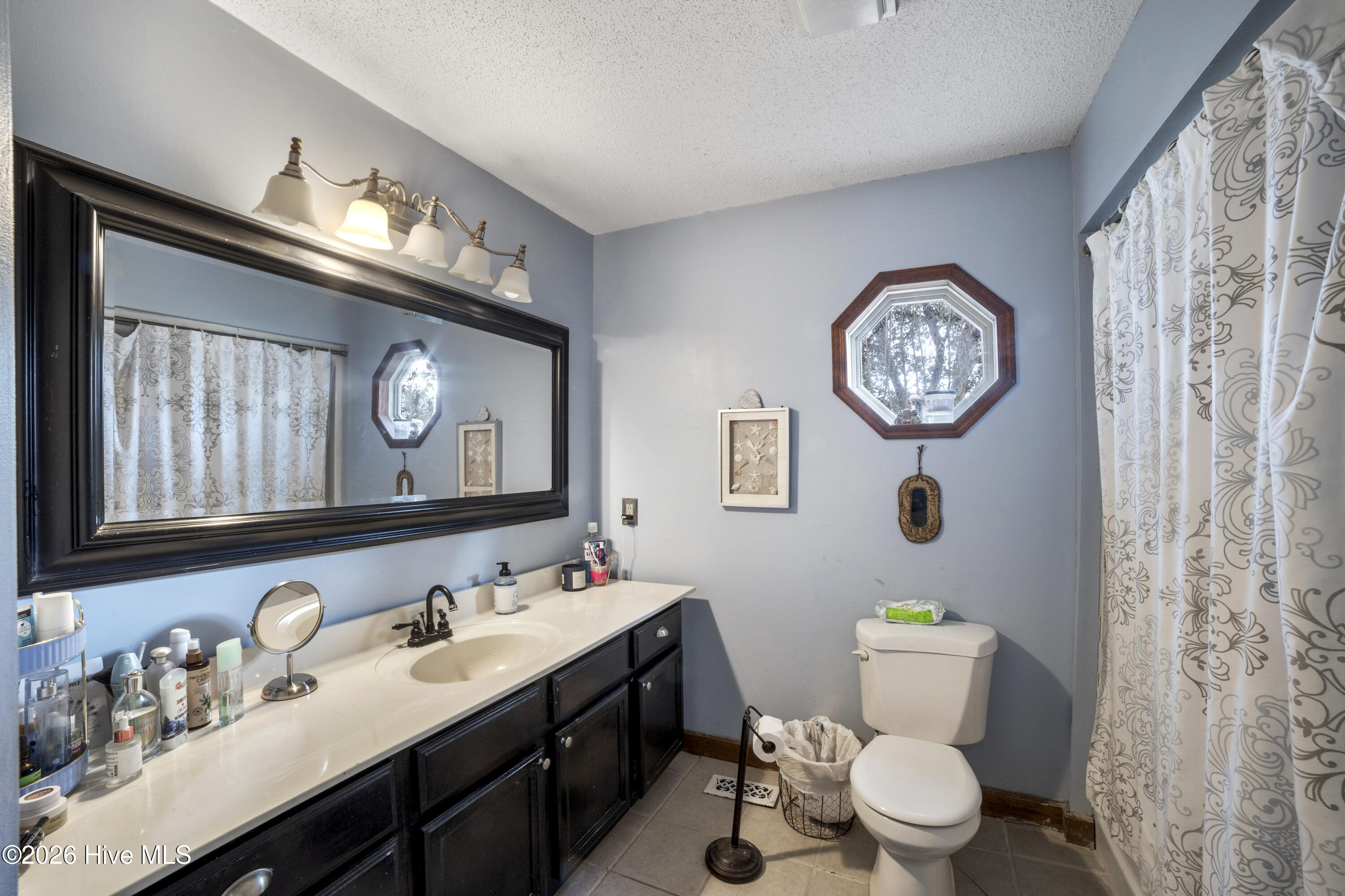 100541663 | Photo 13