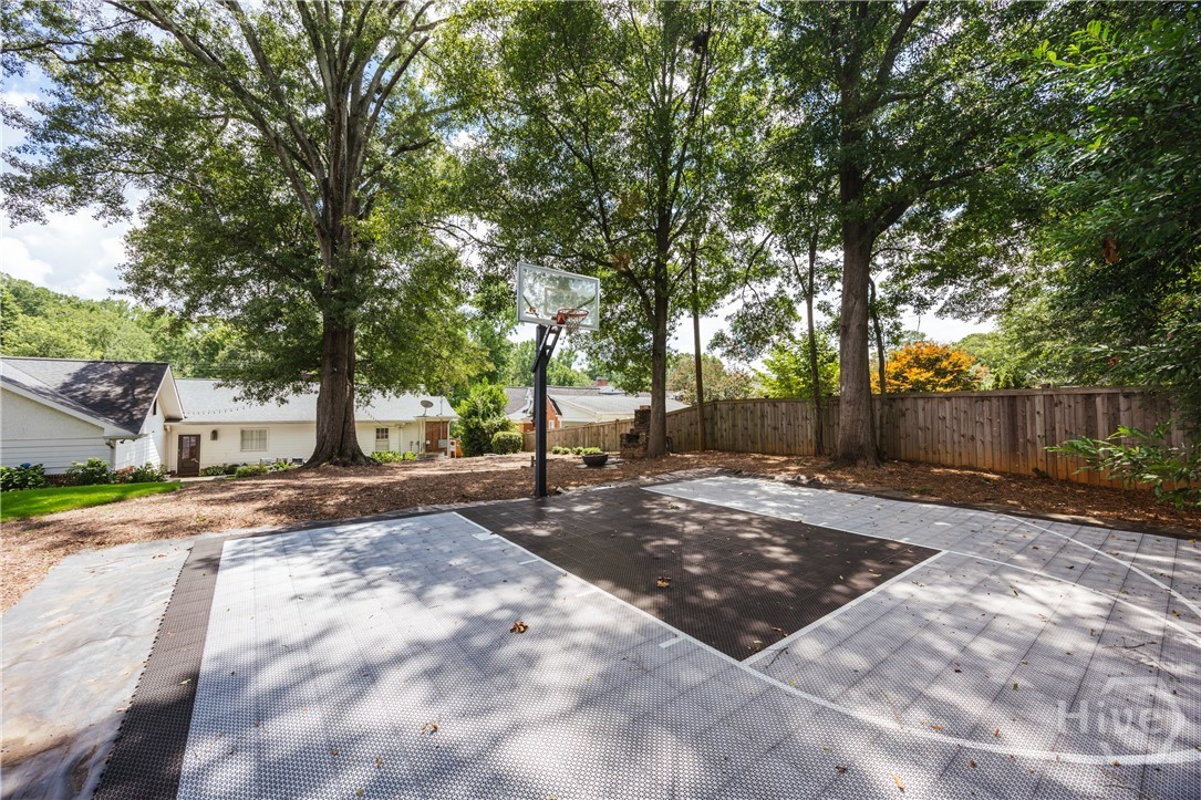 410 Milledge Circle