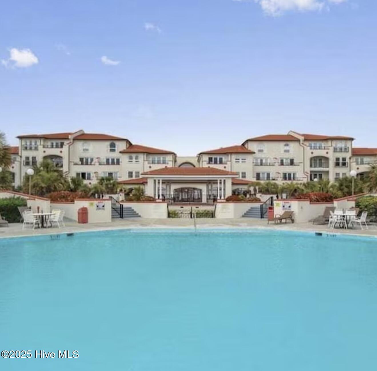 100539487 | Photo 26