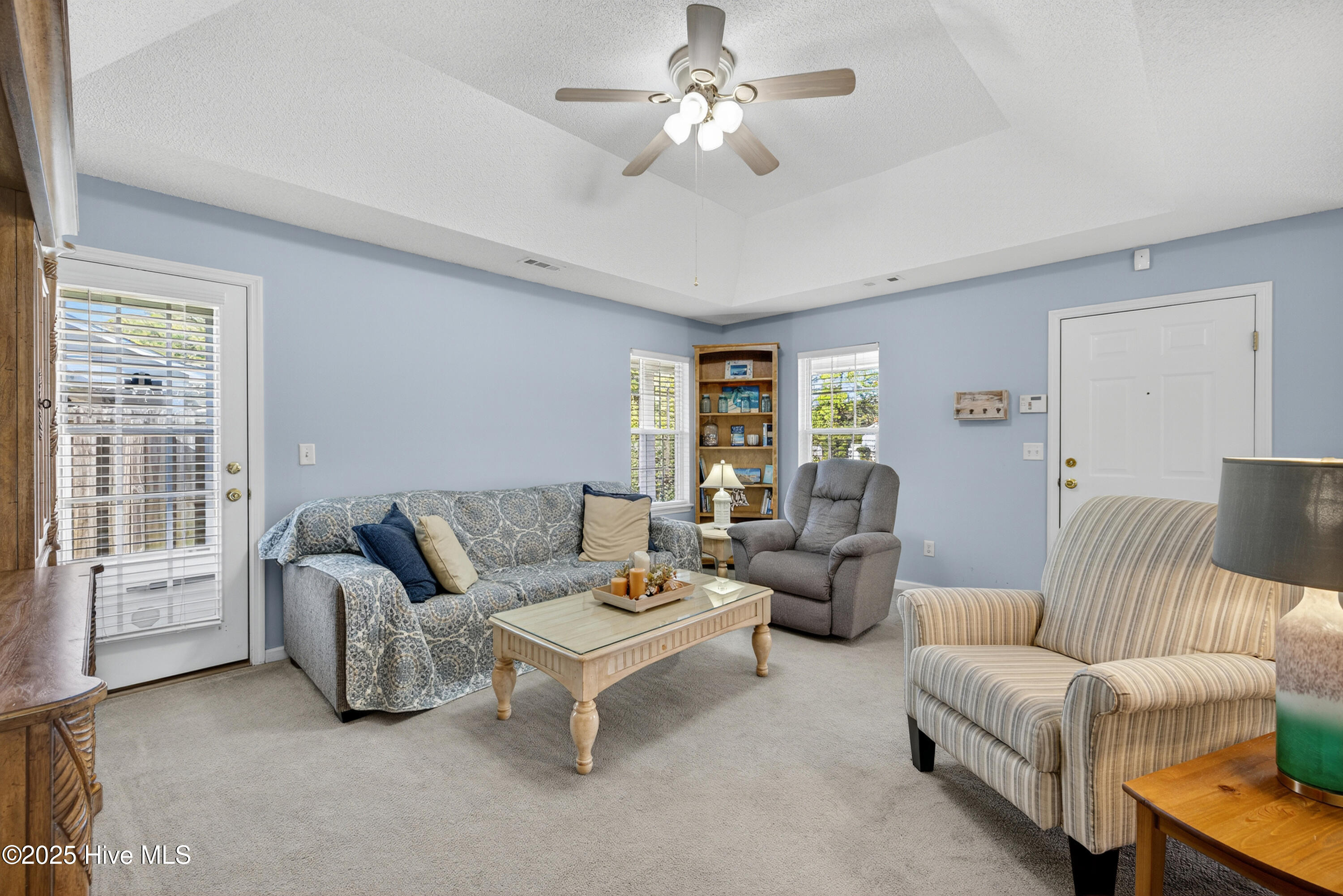 100541266 | Photo 19