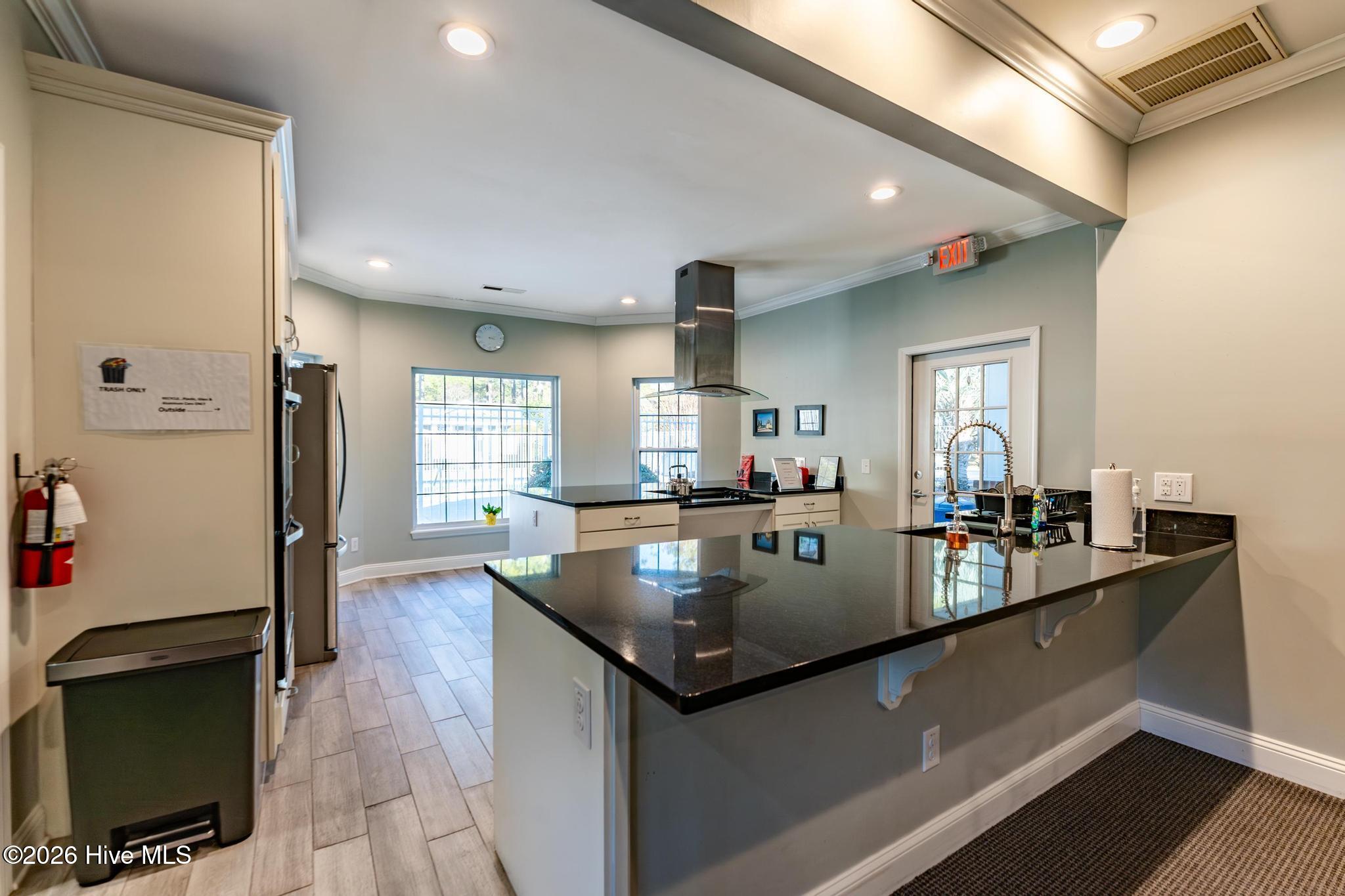 100551070 | Photo 60