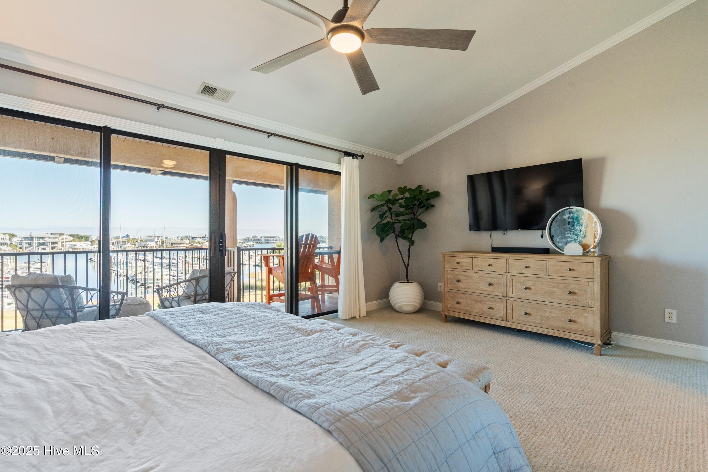 100545192 | Photo 35