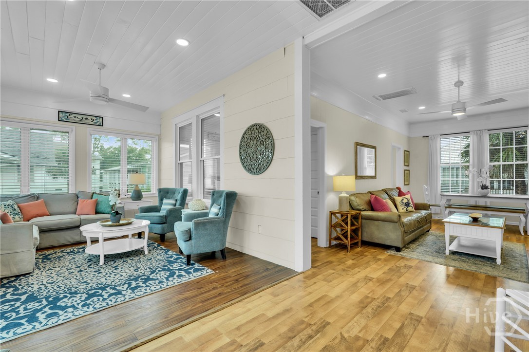 Photo 3 of Single family home for sale at 10 10Th Ter, Tybee Island, GA 31328 | MLS# SA337109 | Listing updated on 2026-09-18