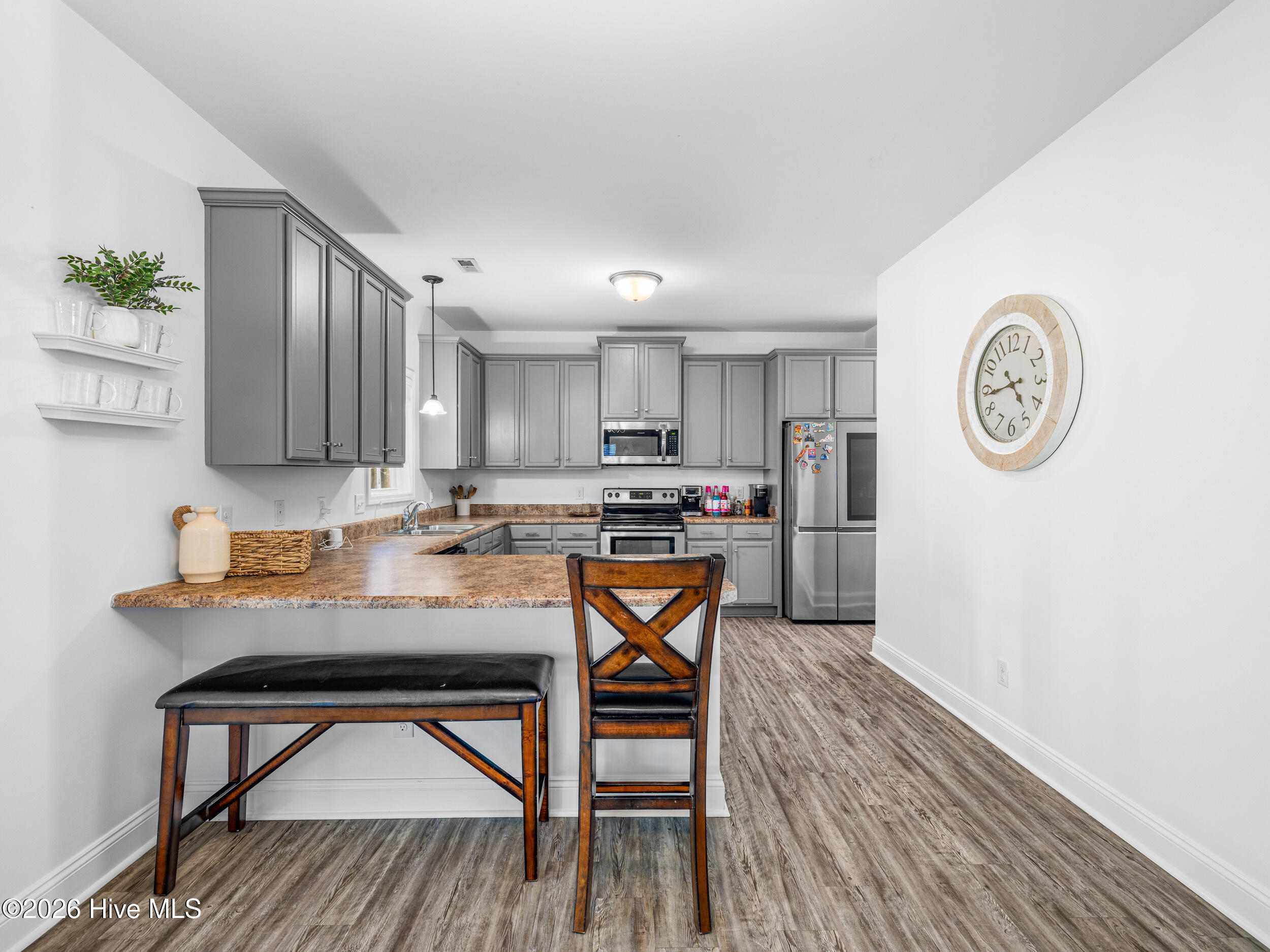 100562171 | Photo 12