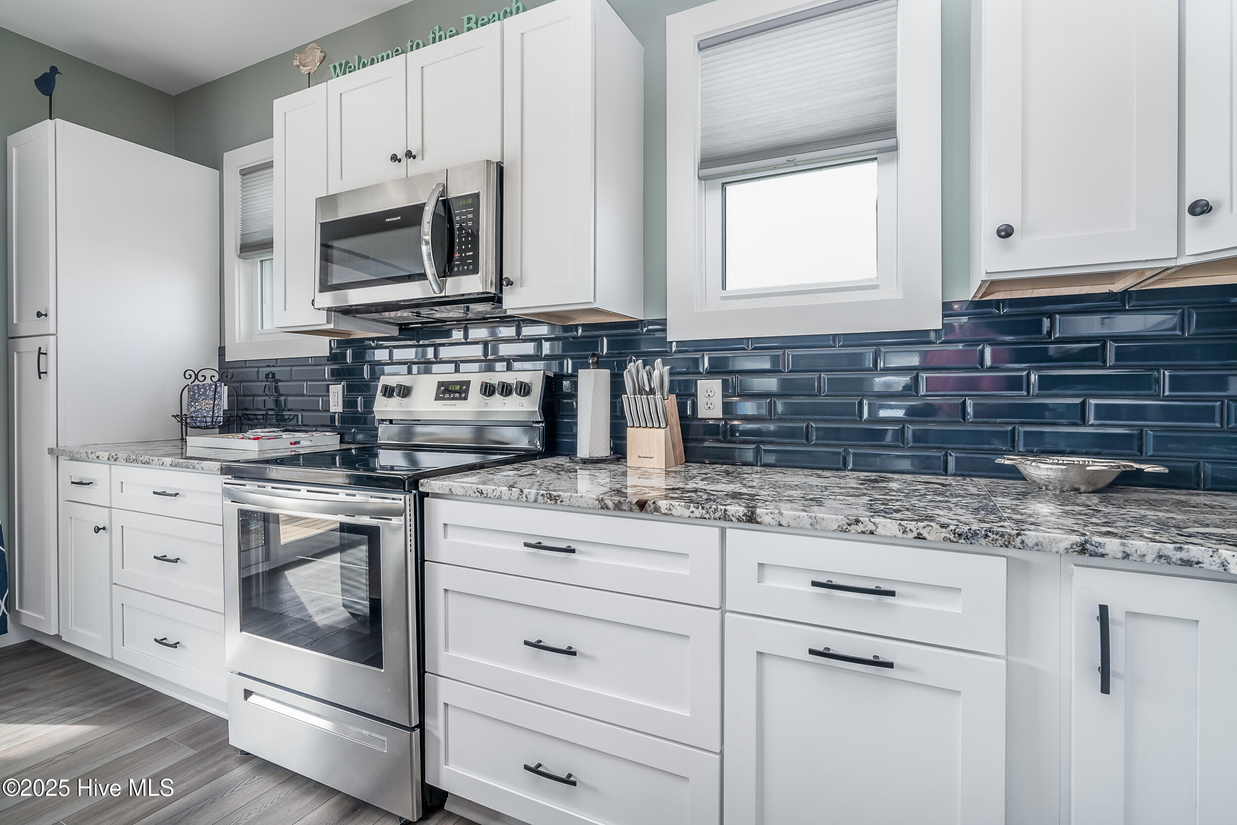 100524208 | Photo 11