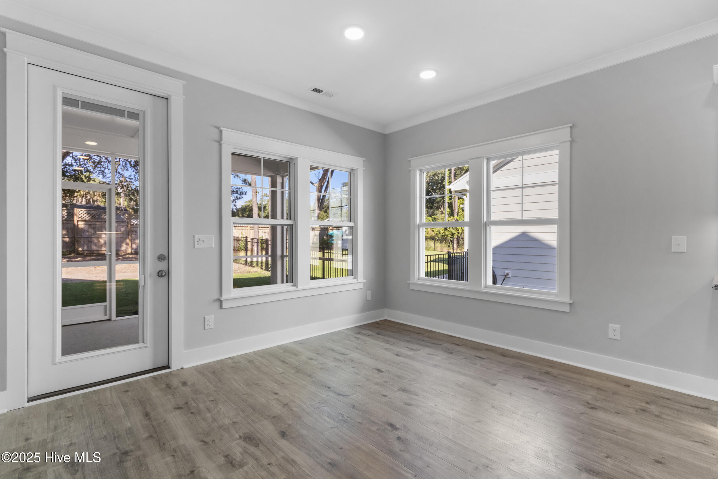 2059 Greenside Manor Drive SW, Ocean Isle Beach, NC 28469 – photo 16: 2059 Greenside Manor
