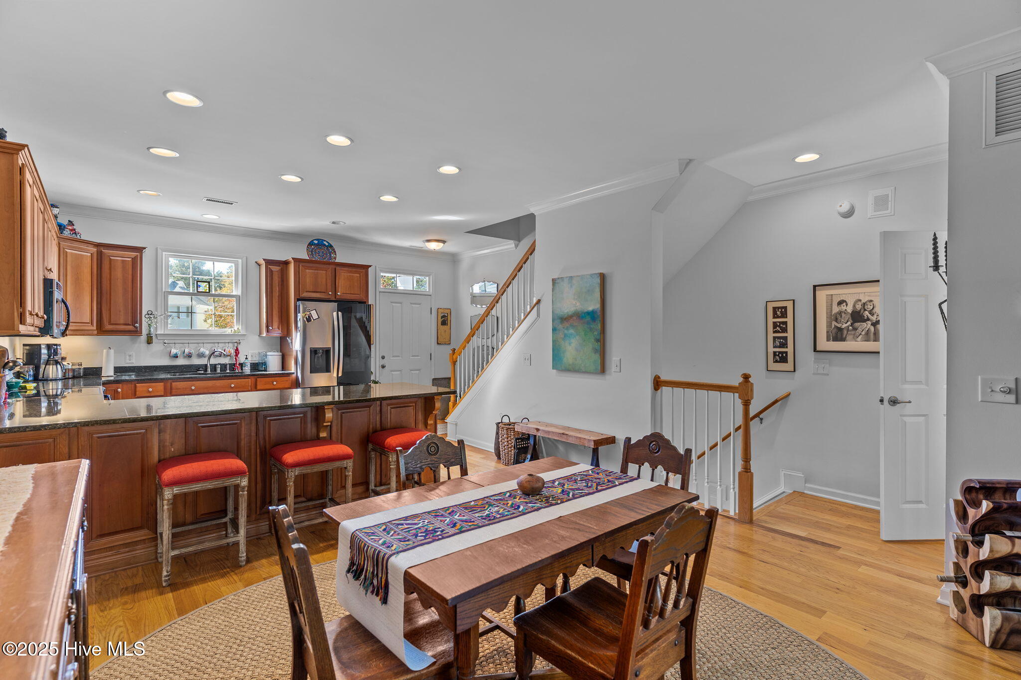 100539989 | Photo 17