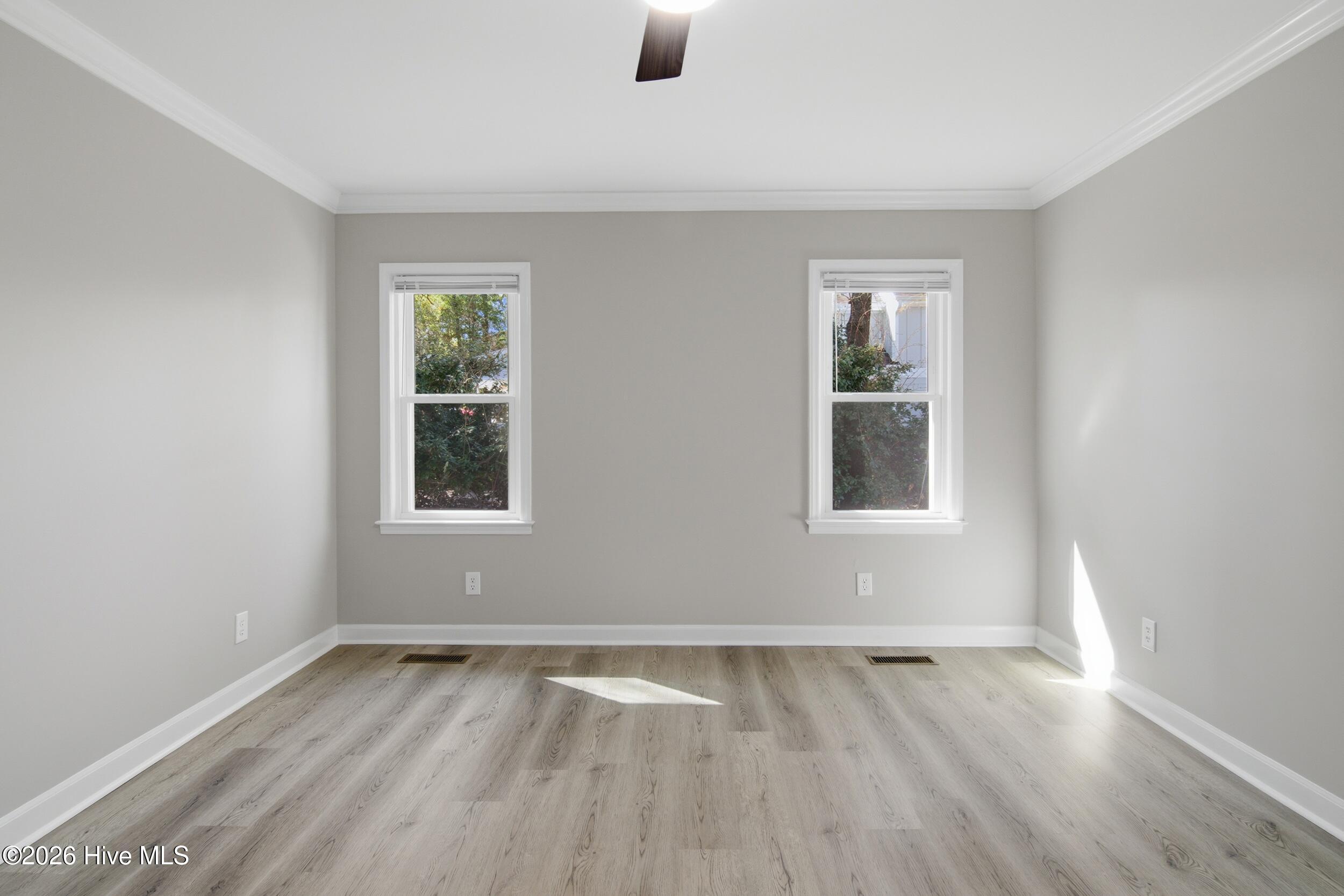 100553868 | Photo 41