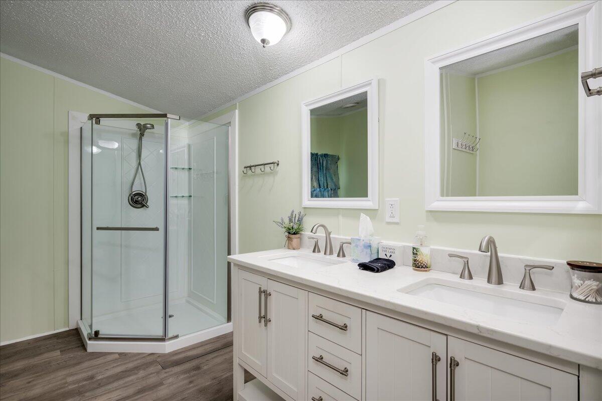 1755 Comanche Circle