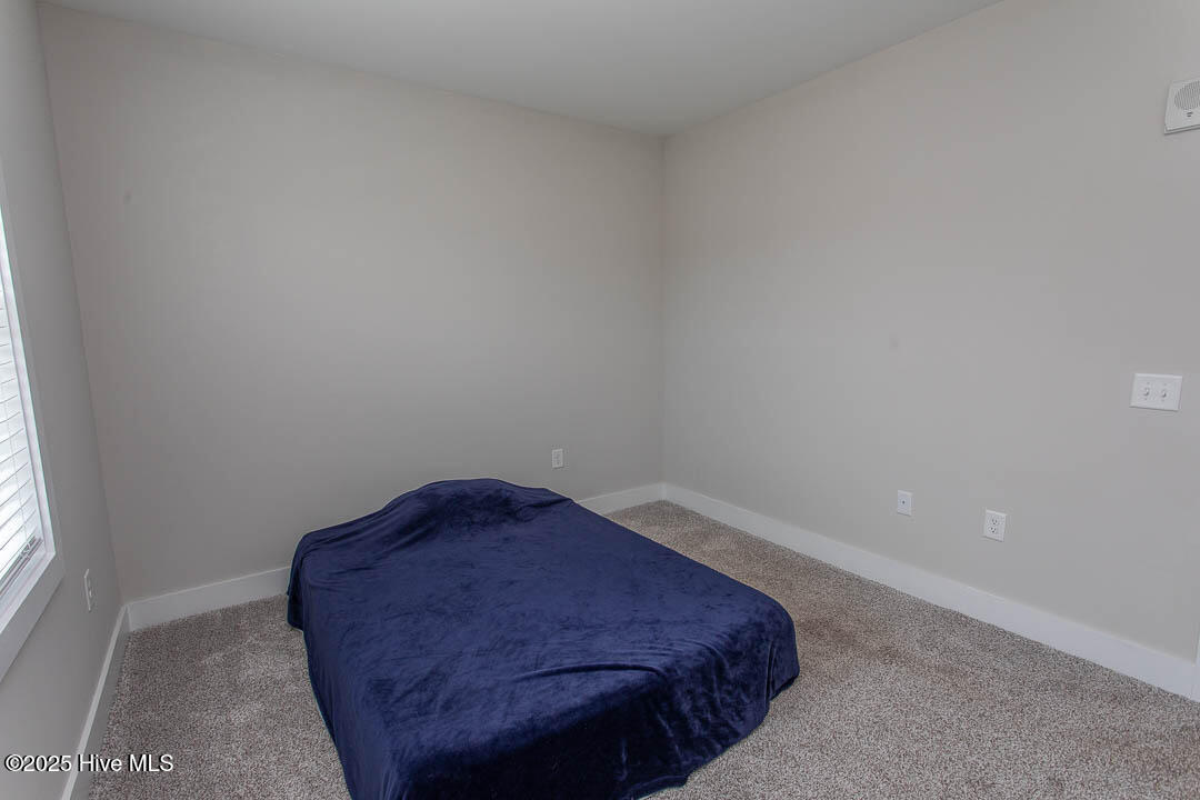 100511795 | Photo 23