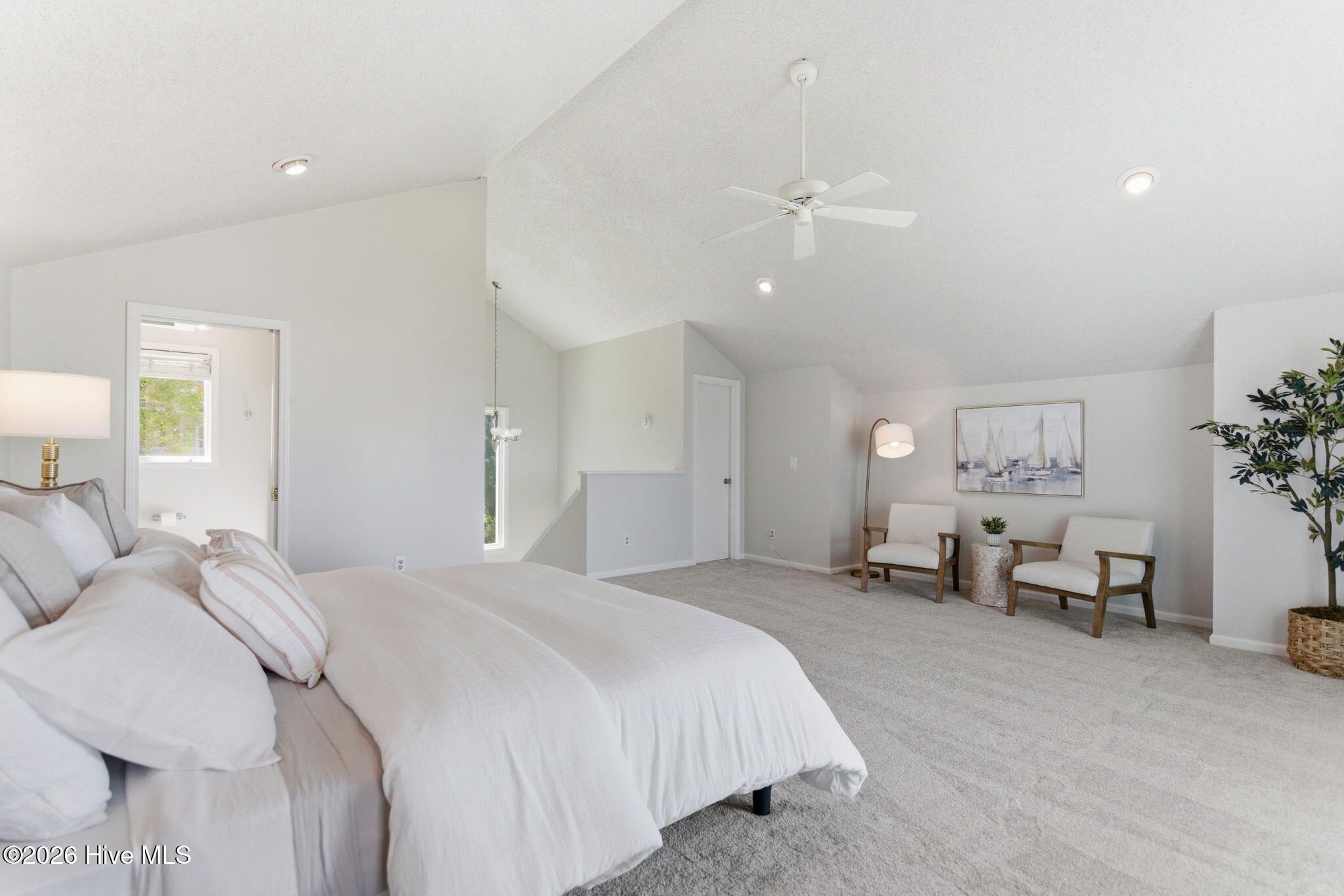 100569550 | Photo 17