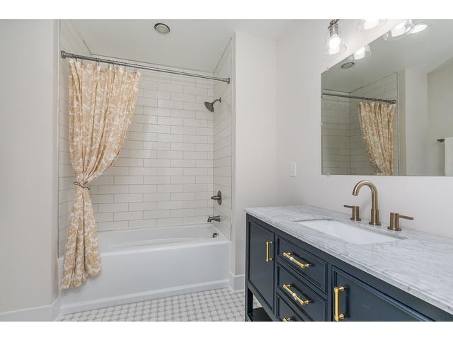 Upstairs Full bath