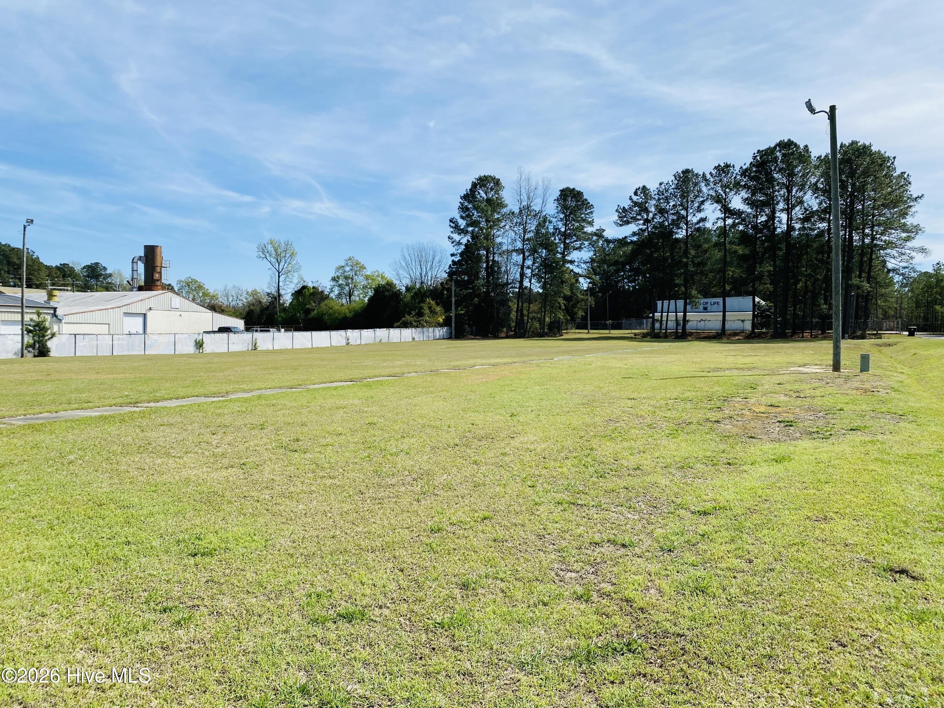 100561014 | Photo 22