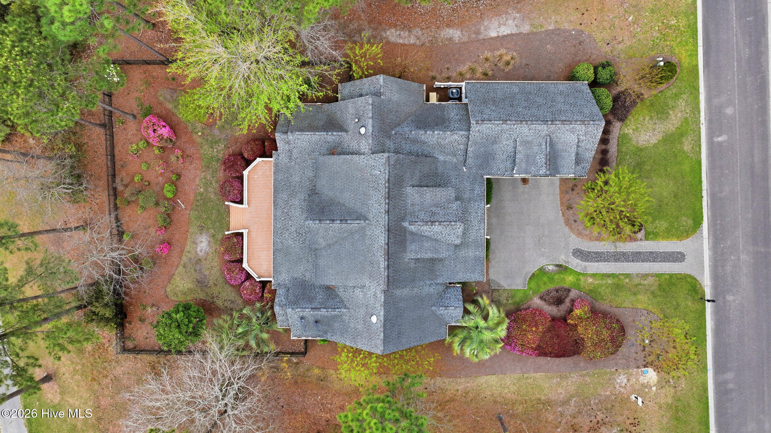 100566380 | Photo 60