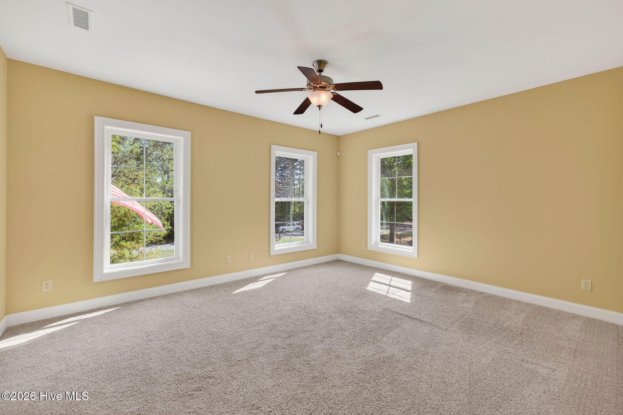 100566414 | Photo 49