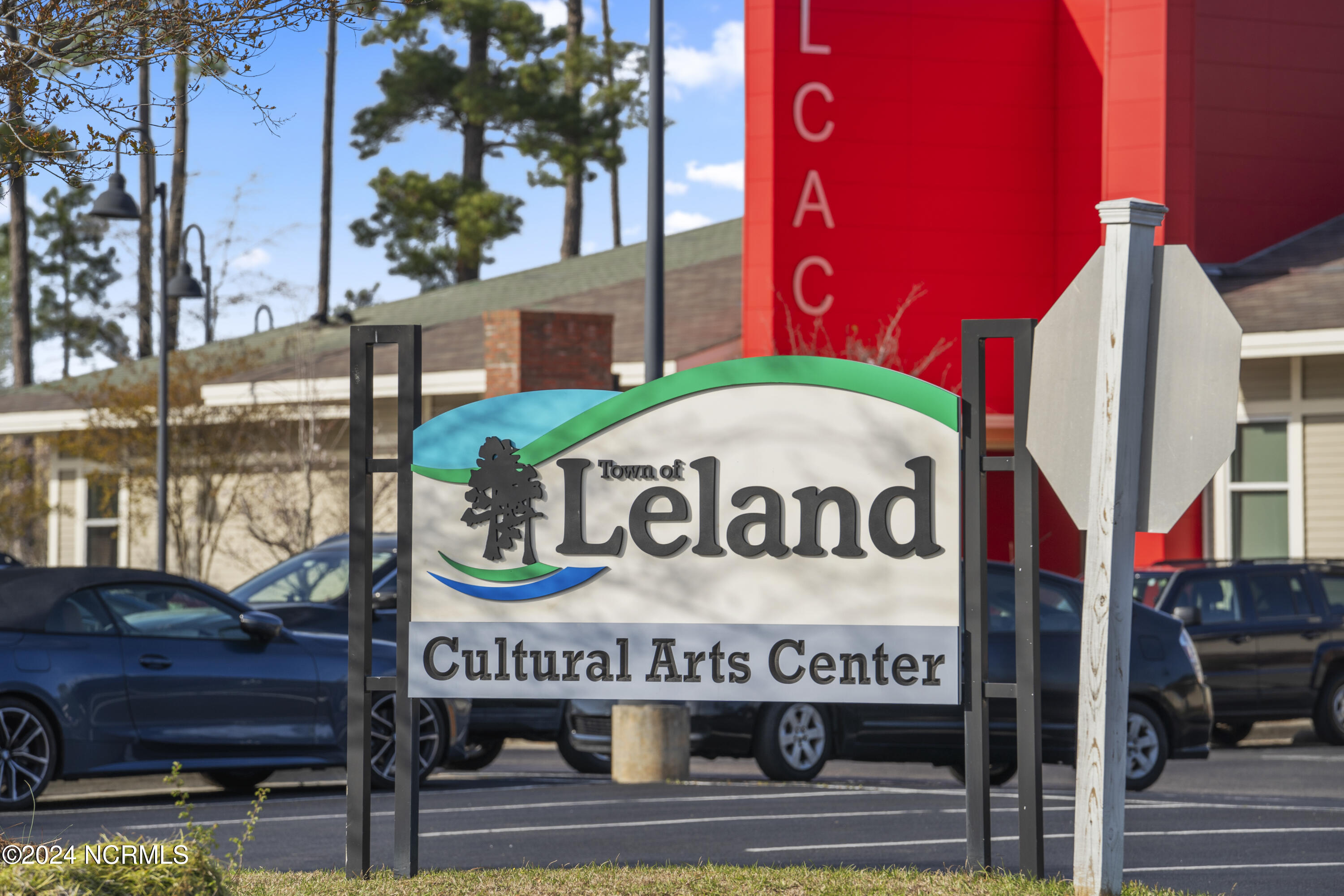 100555719 | Photo 28