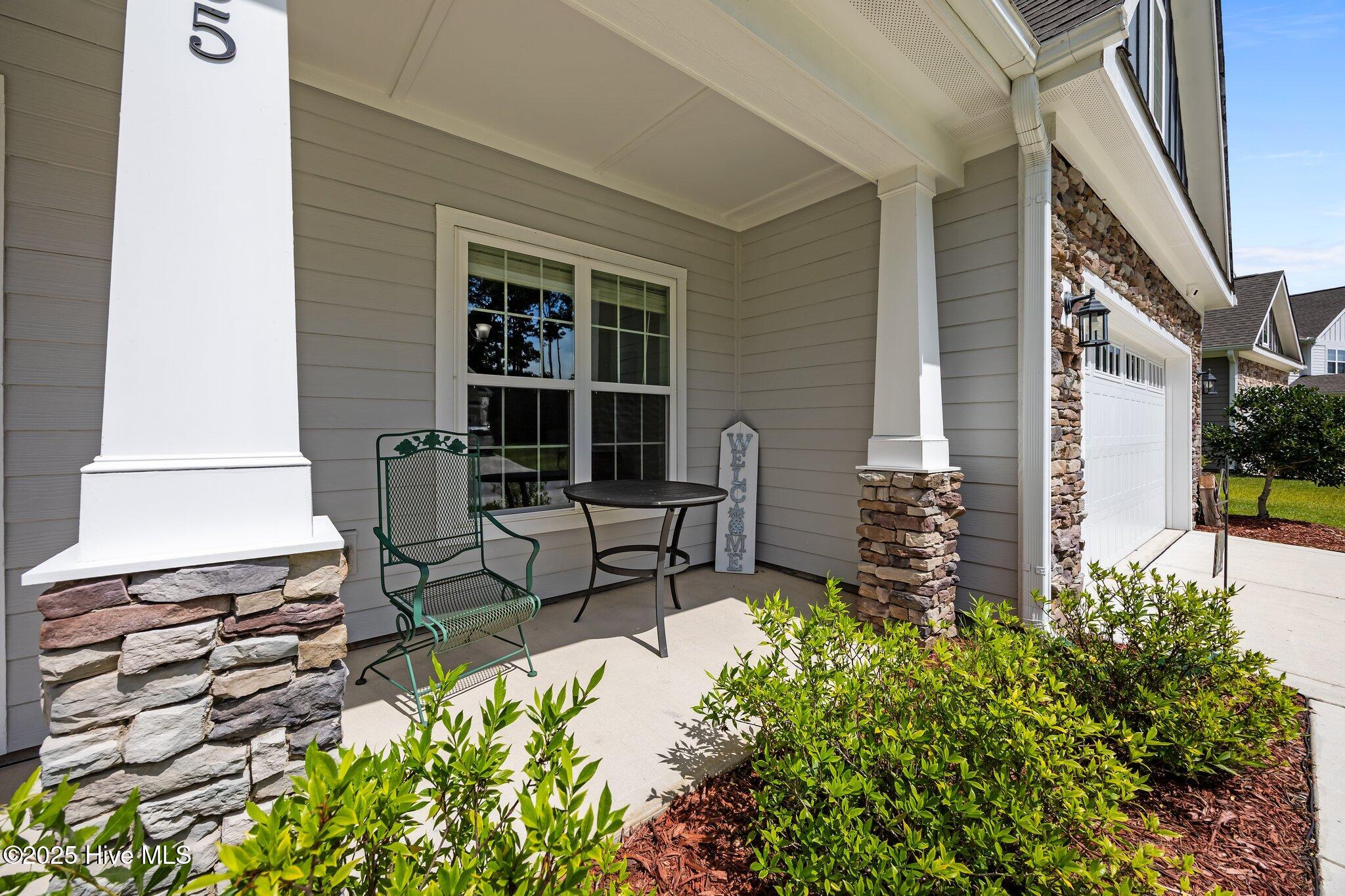 100518510 | Photo 51