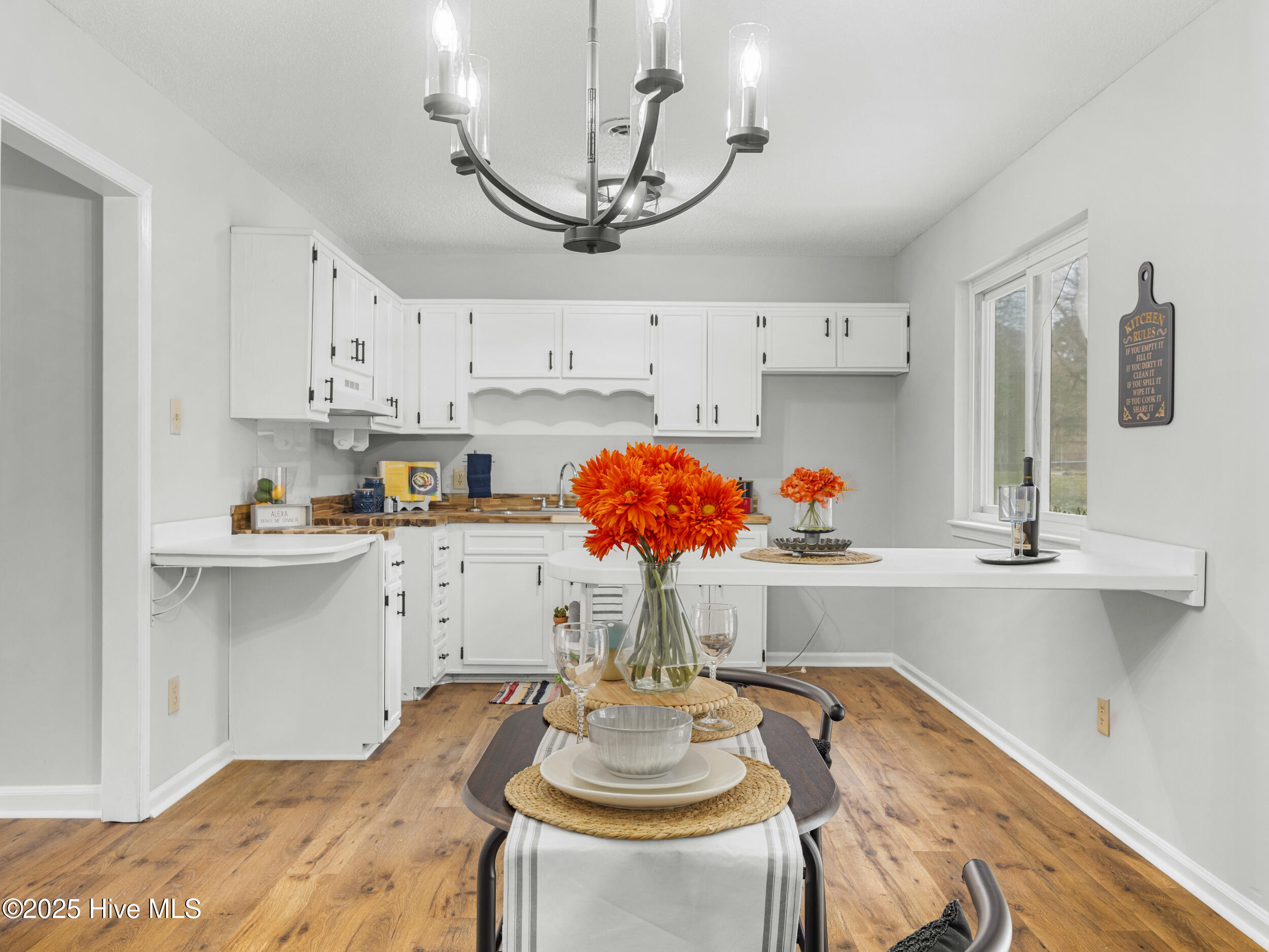 100546009 | Photo 24