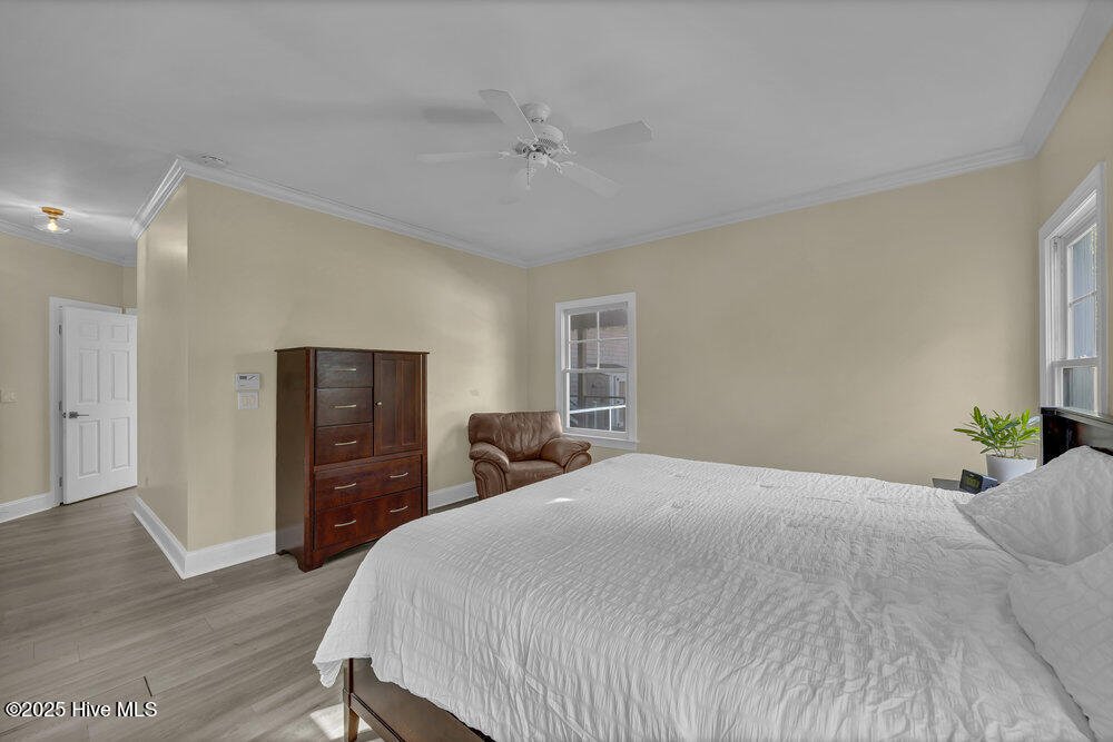 100543426 | Photo 15