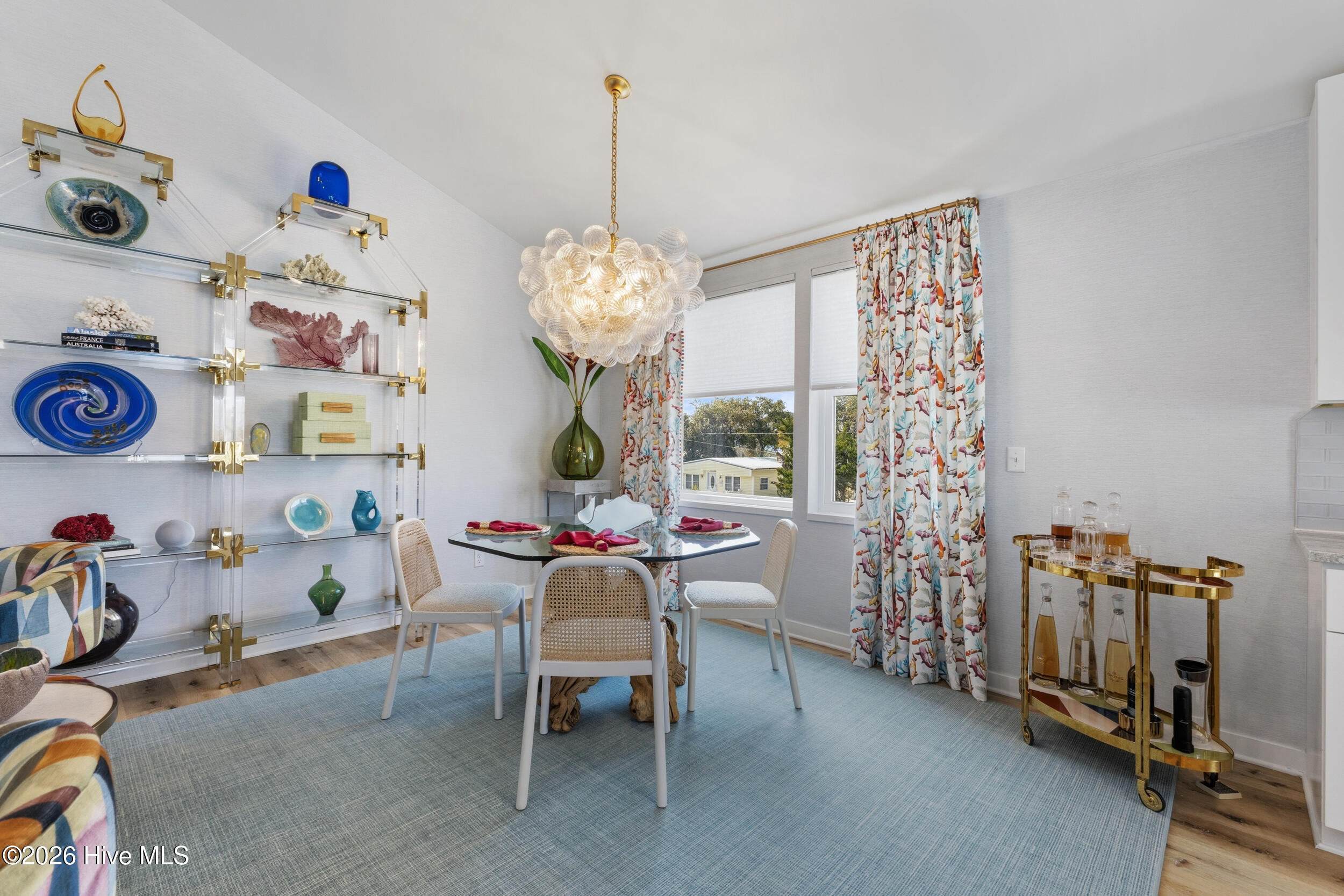 100558032 | Photo 25