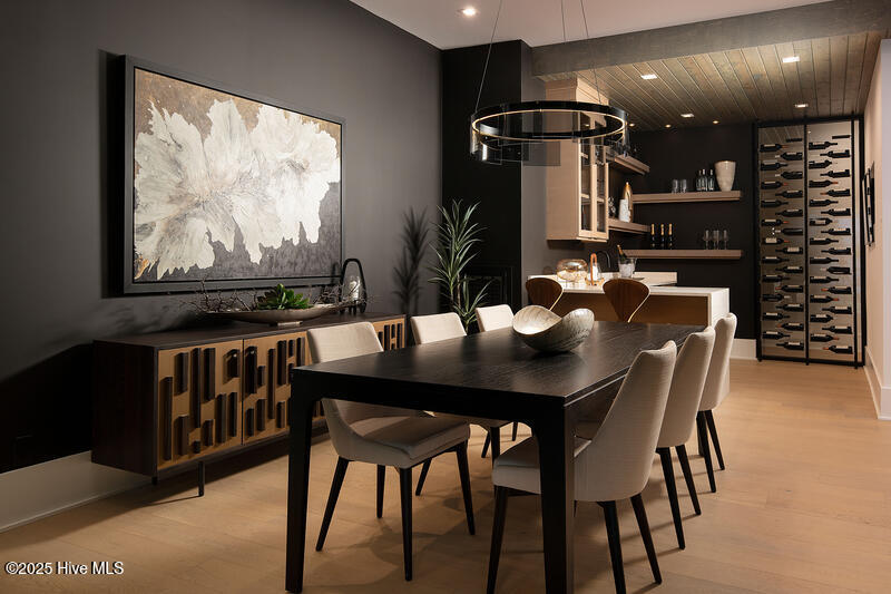 100514811 | Photo 13