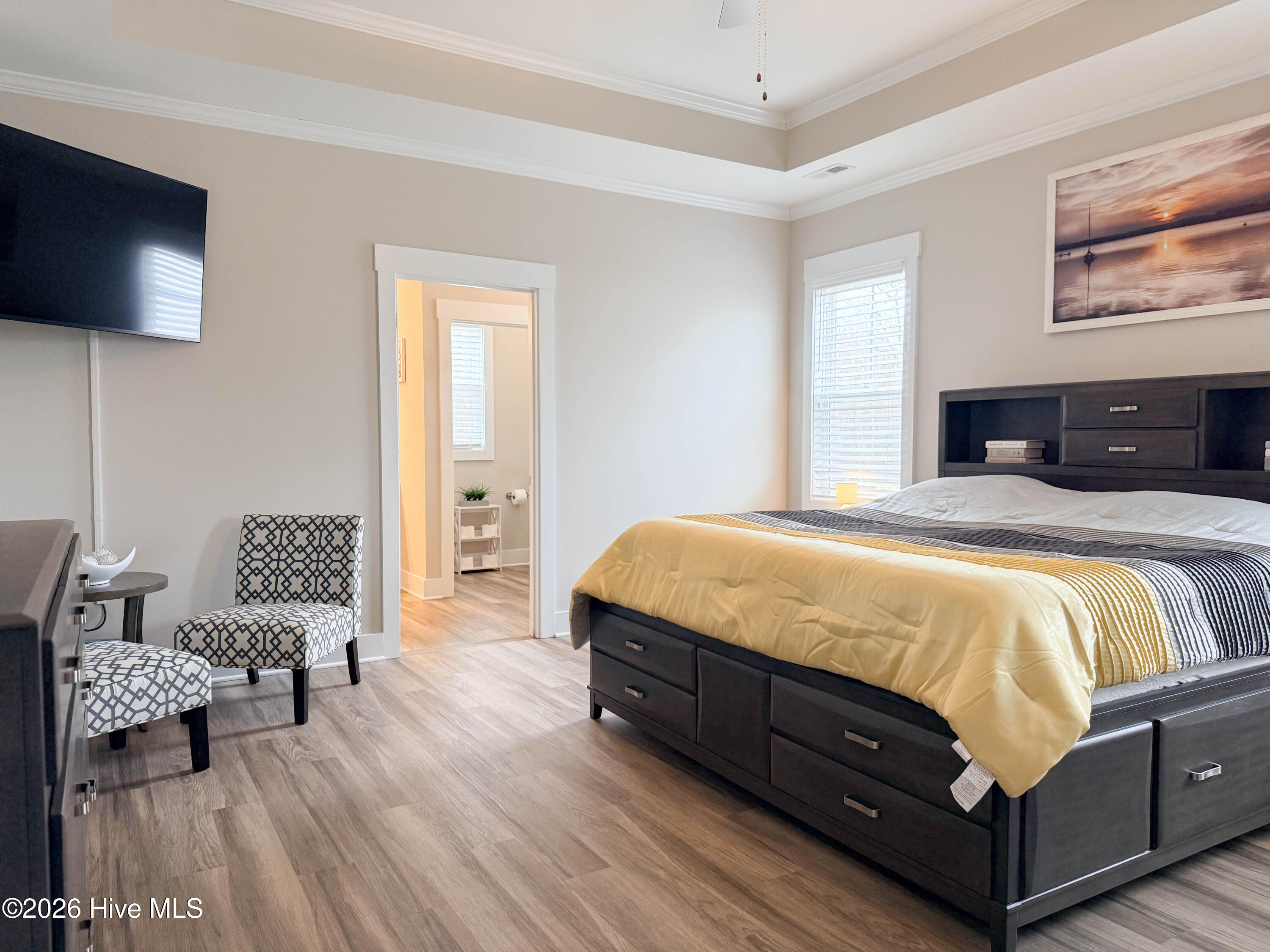 100560693 | Photo 50