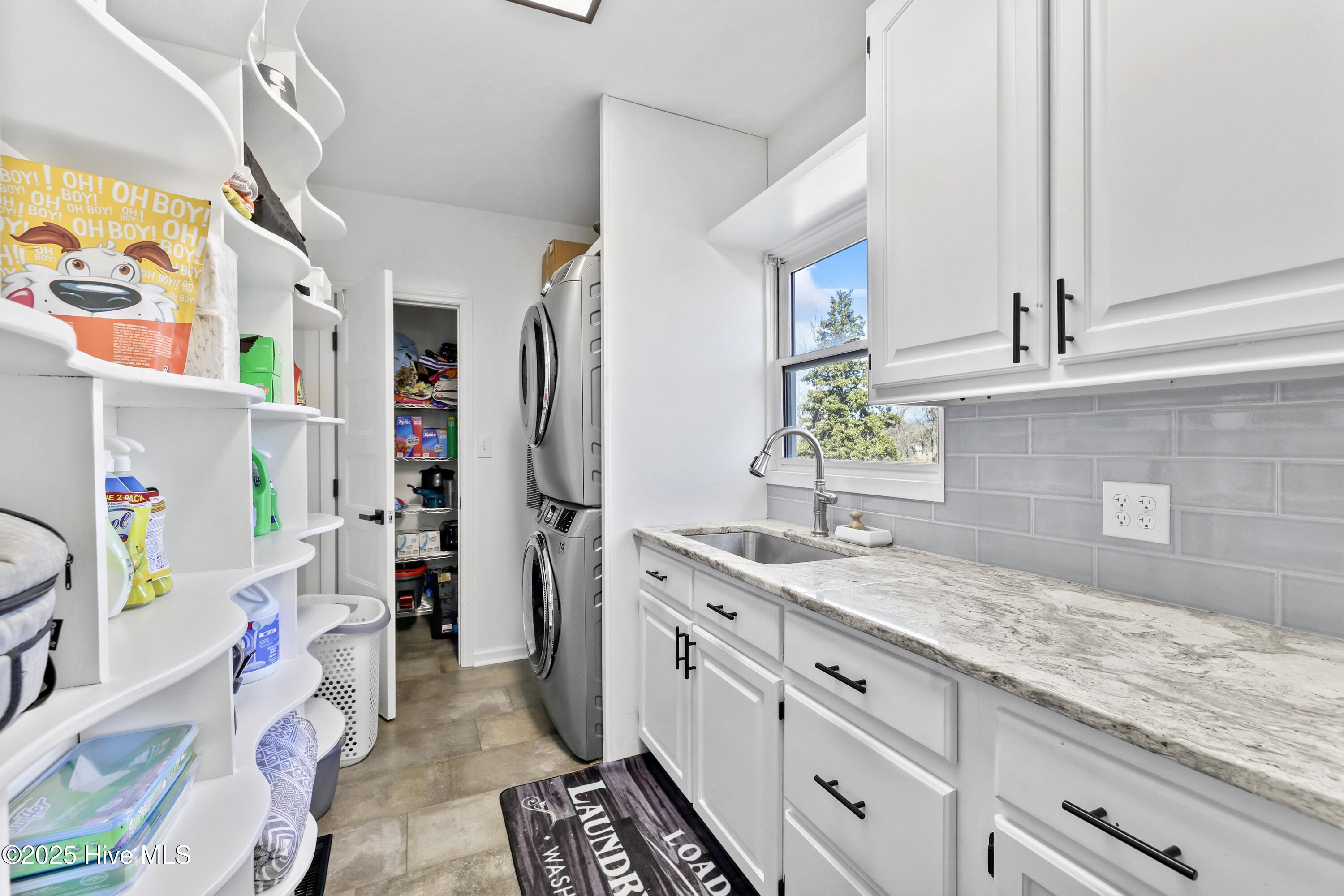 100494735 | Photo 19