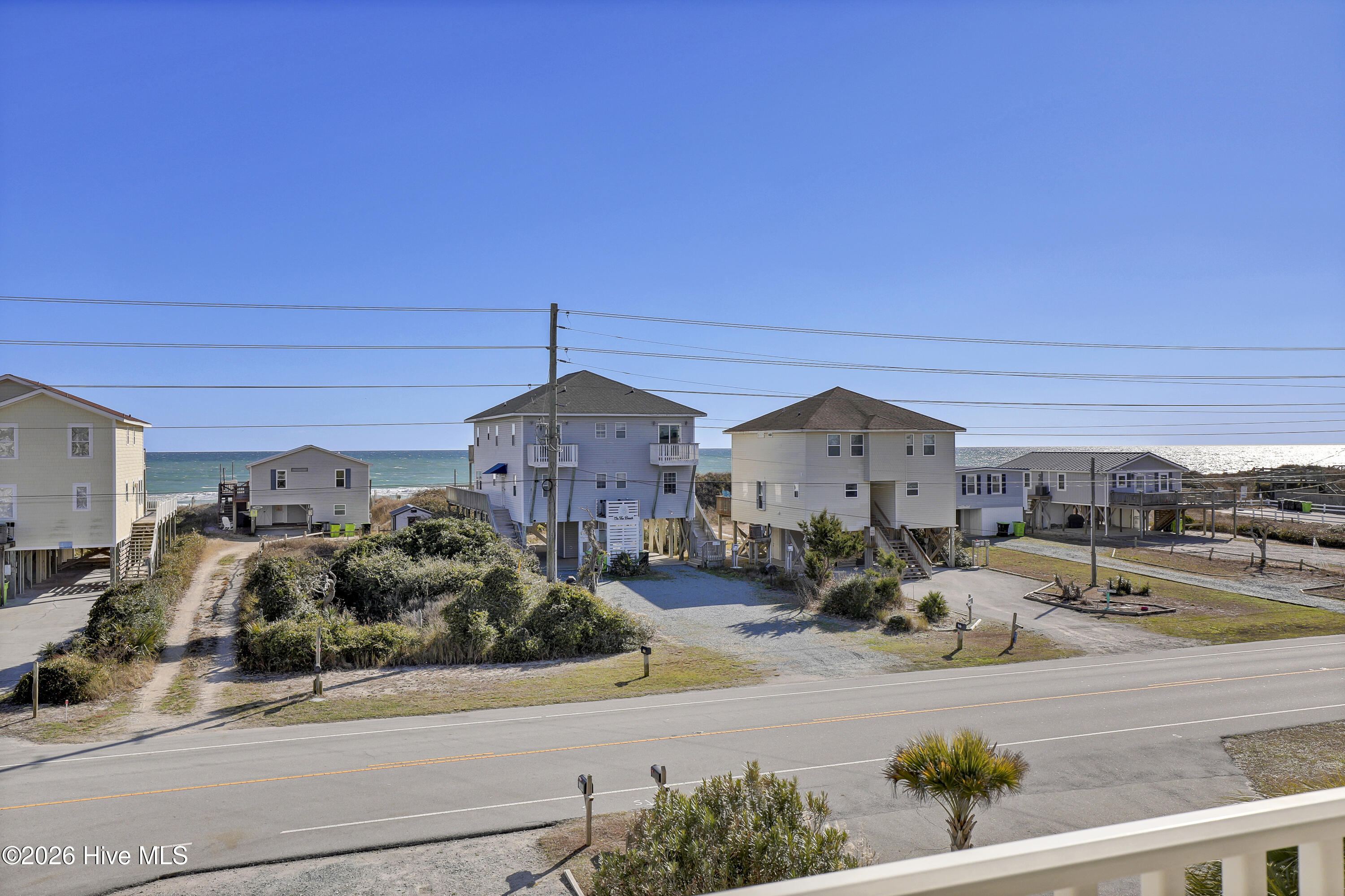 100550278 | Photo 18