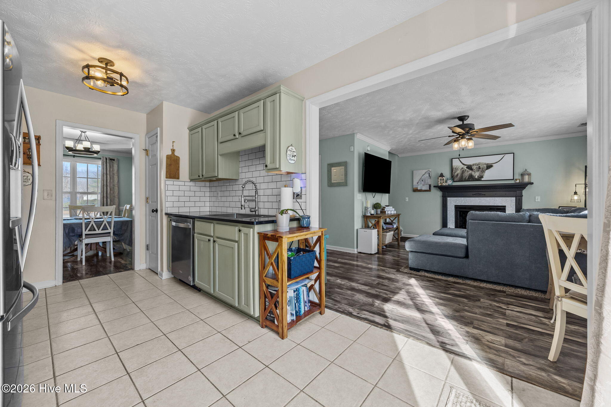 100549492 | Photo 20