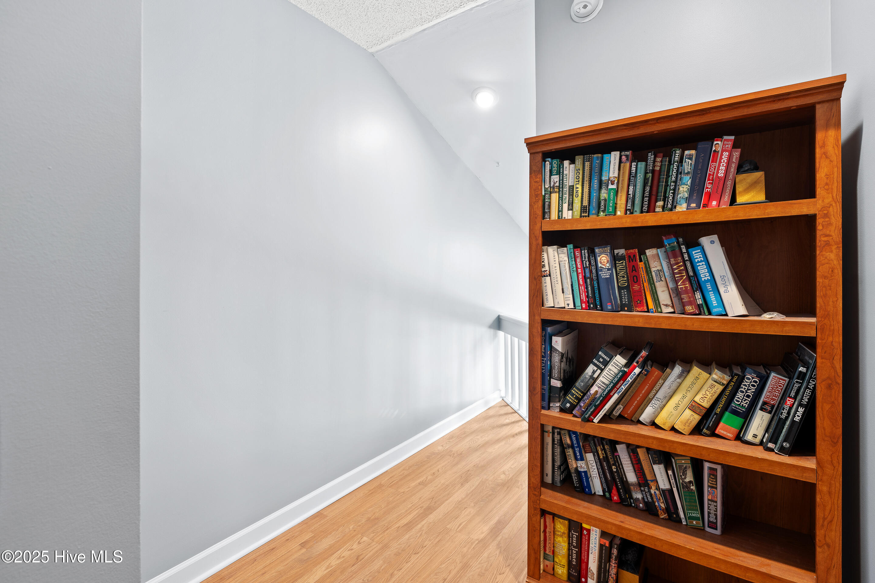 100543404 | Photo 26