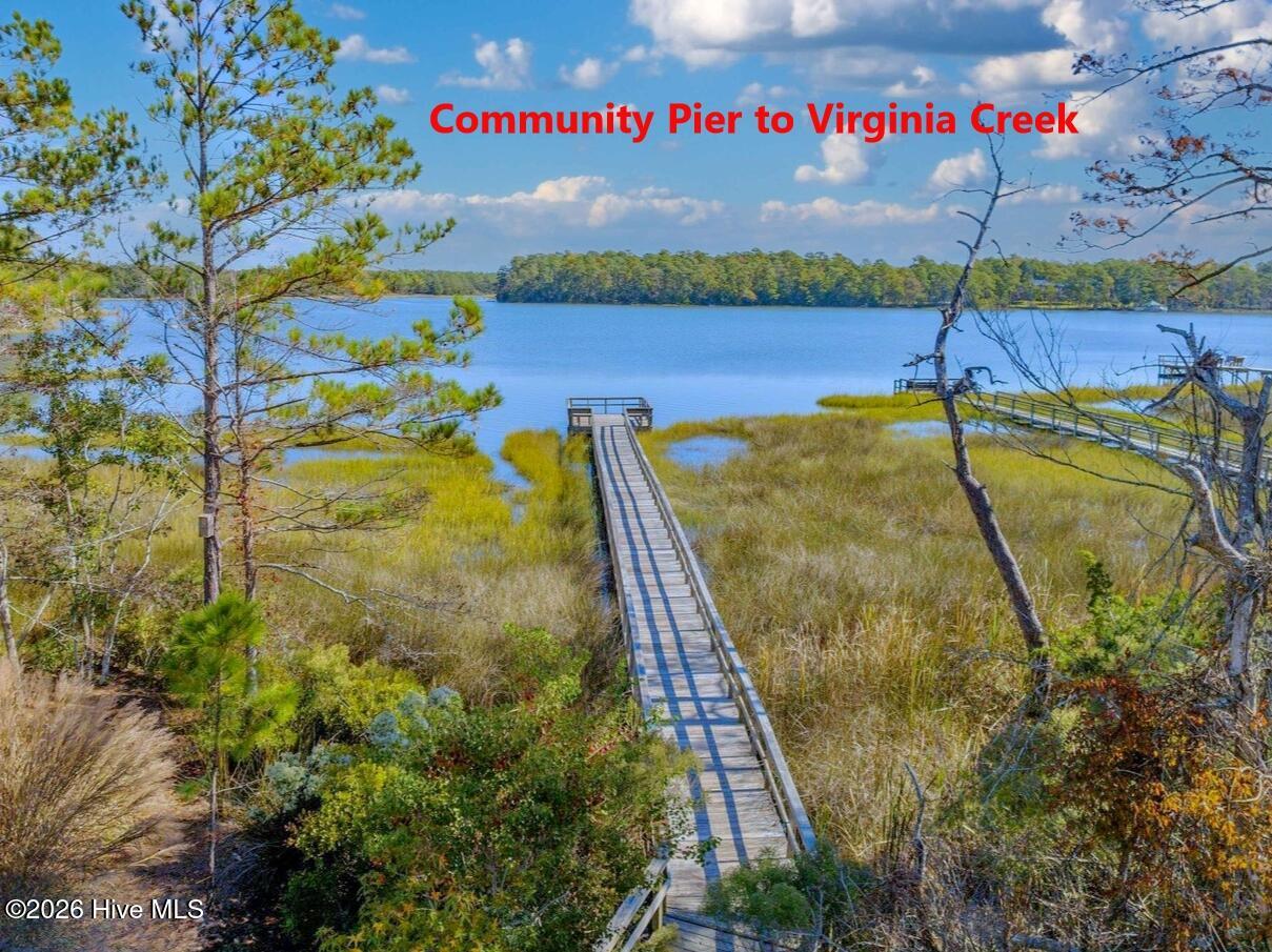 100568961 | Photo 83