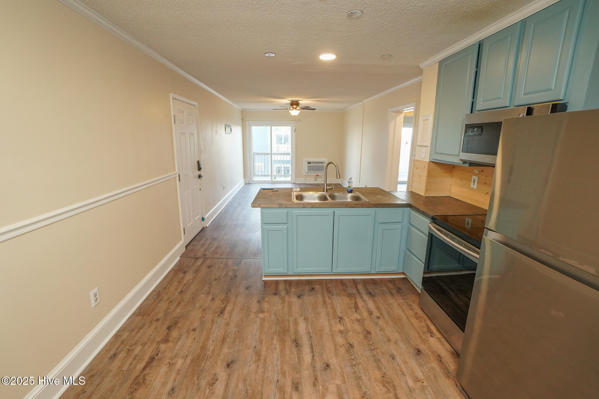 100544792 | Photo 23