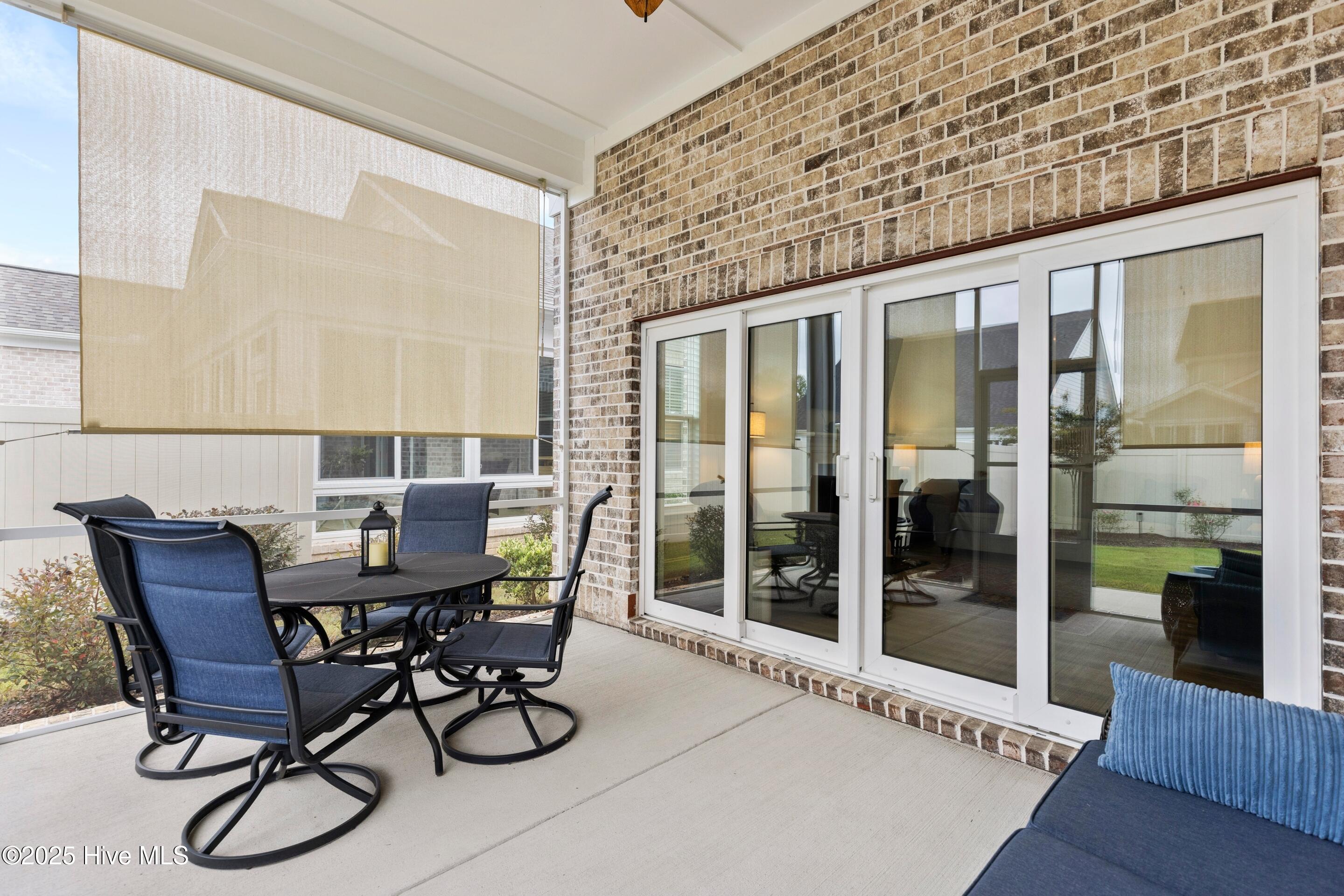 100554494 | Photo 38