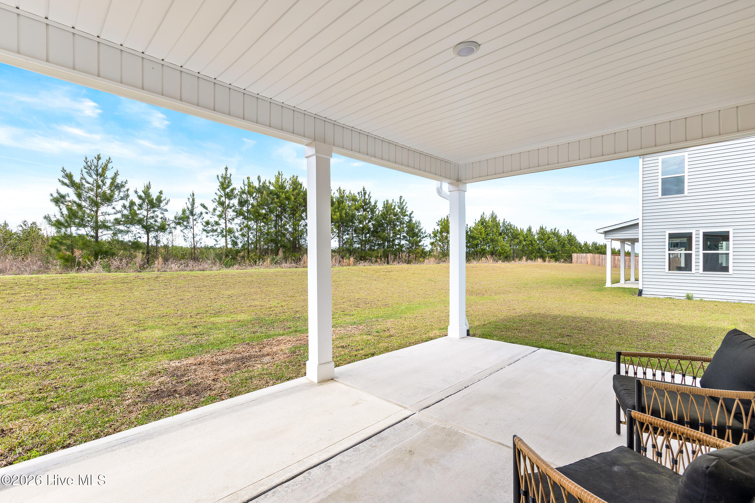 100566421 | Photo 41