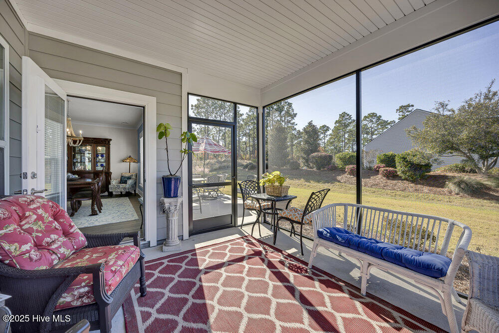 100540446 | Photo 24