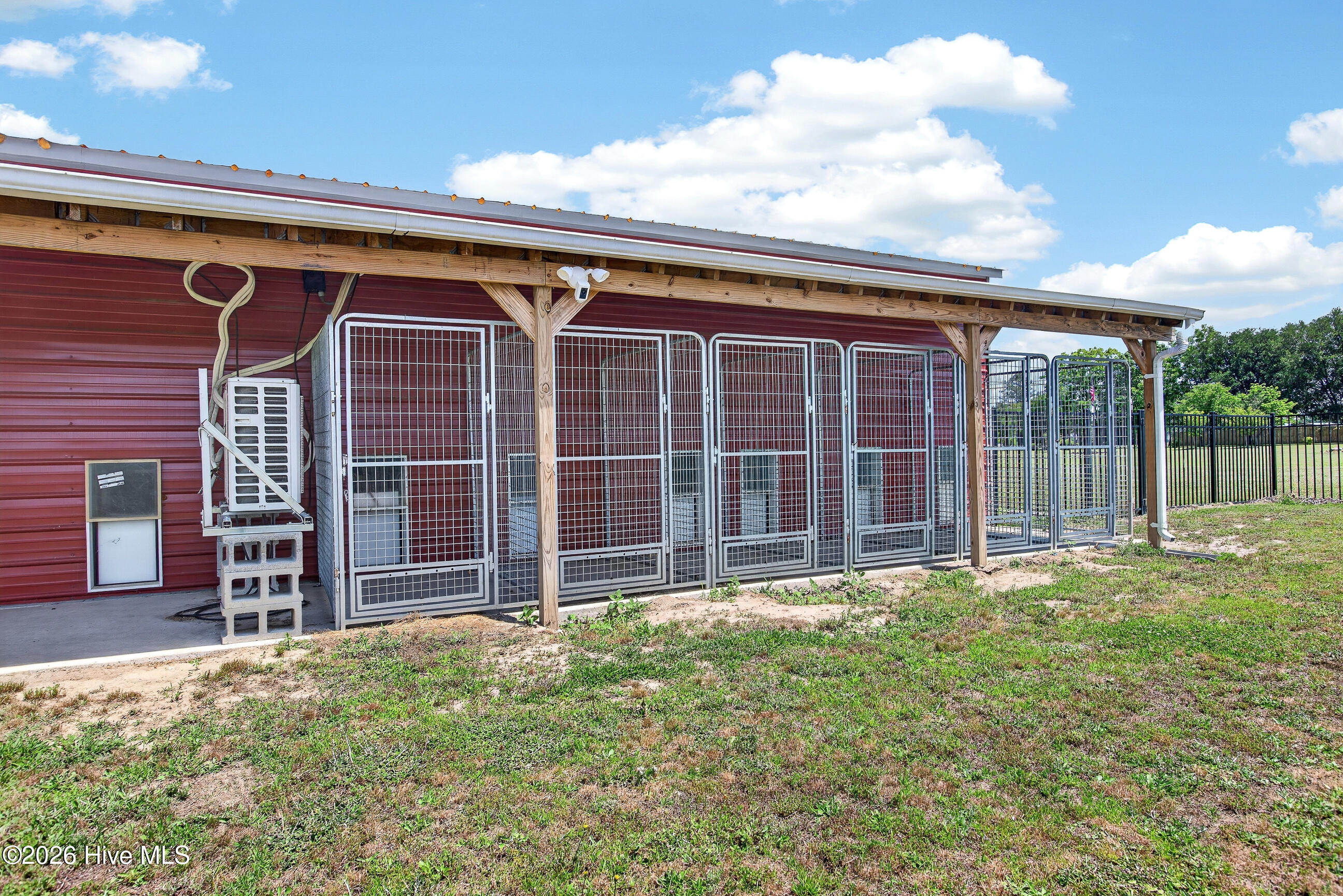 2732 White Oak River Road,Maysville