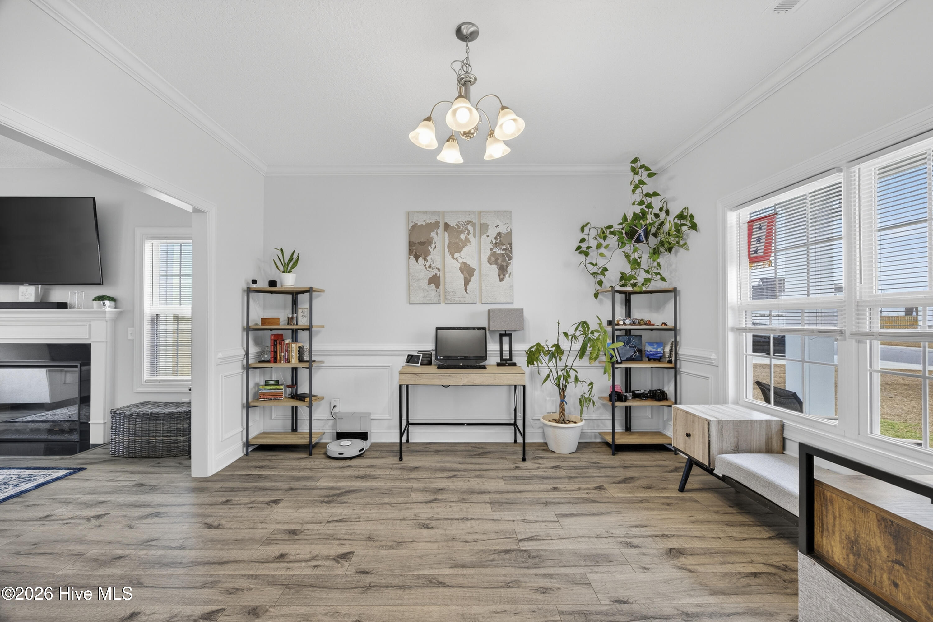 100558052 | Photo 24