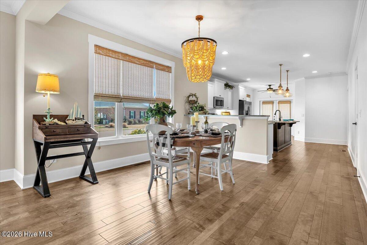 100558839 | Photo 20