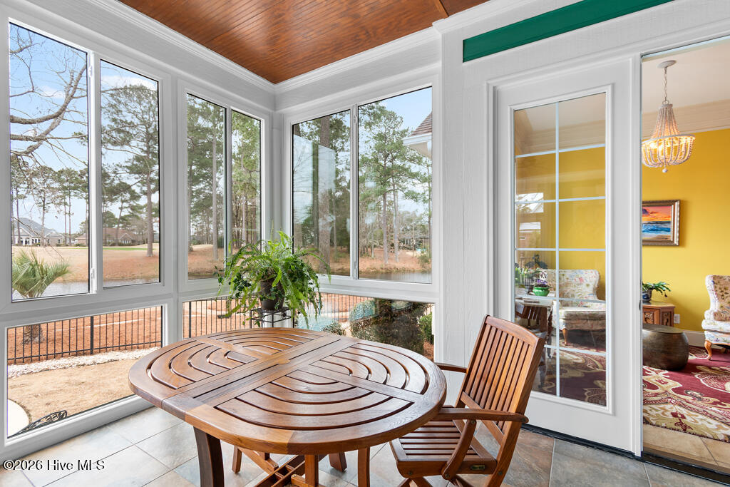 100558482 | Photo 31