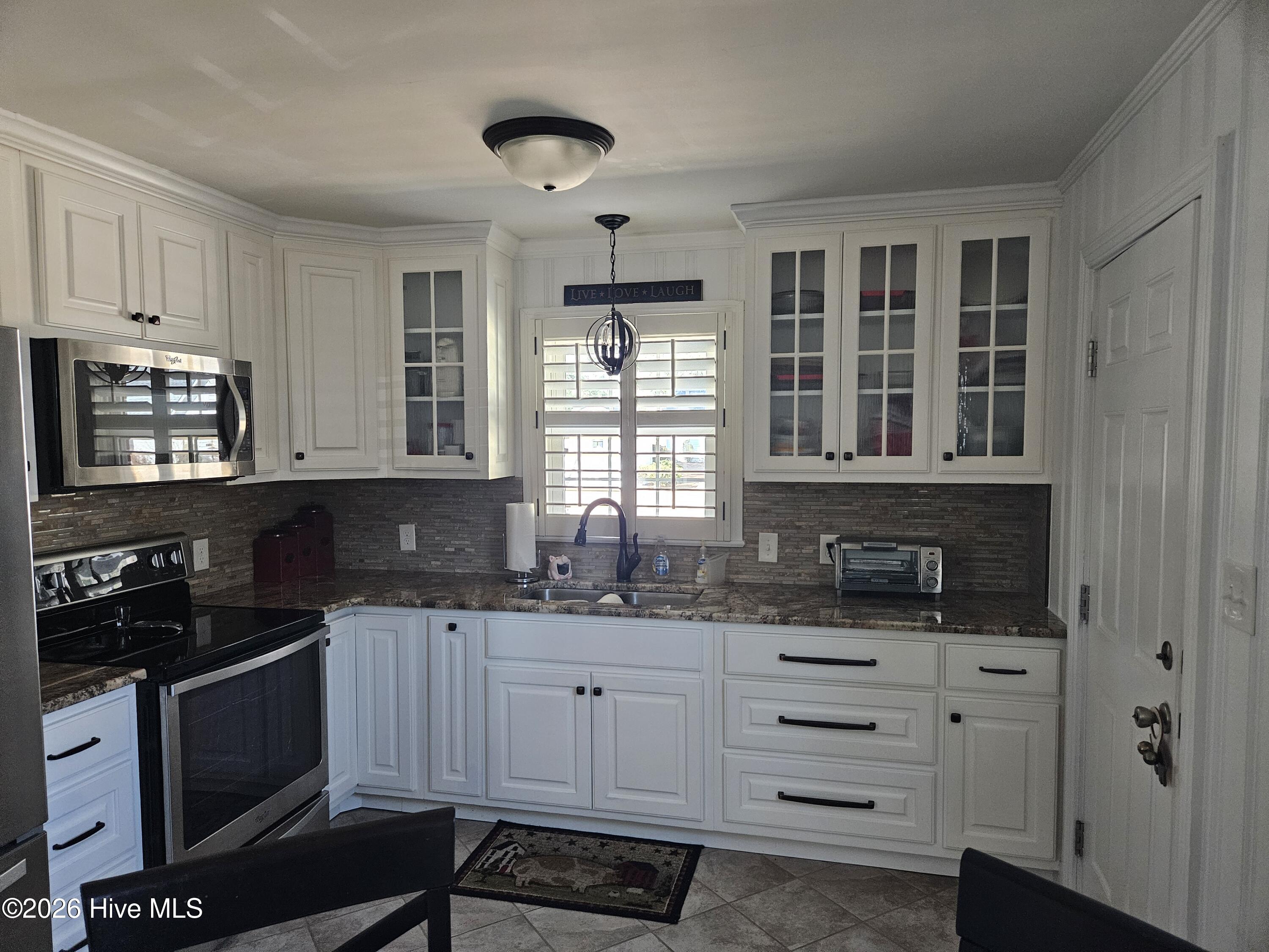 Homes for sale in Clinton, NC | 417 E Powell St, Clinton, NC 28328 | MLS# 100550850