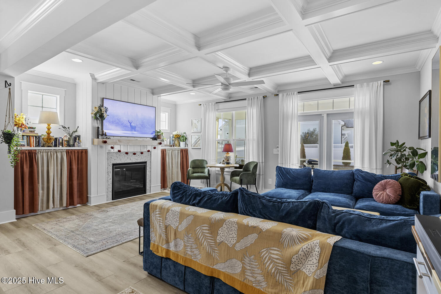 100545197 | Photo 26