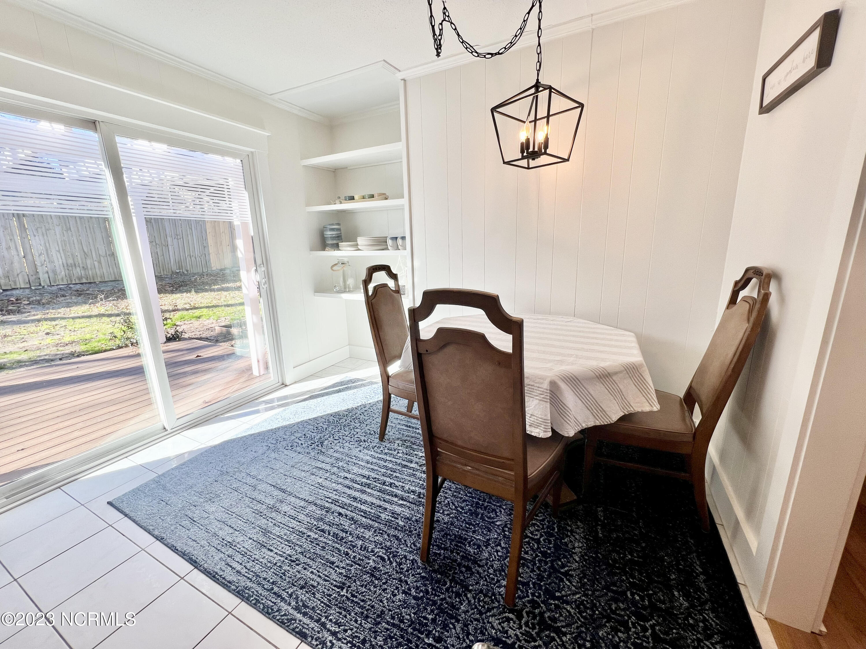 100555219 | Photo 14