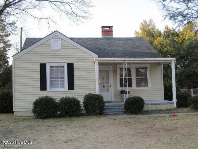 Exterior photo of 512 National Court Drive, New Bern, NC 28560. MLS: 100595327