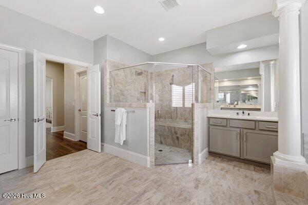 100566172 | Photo 23