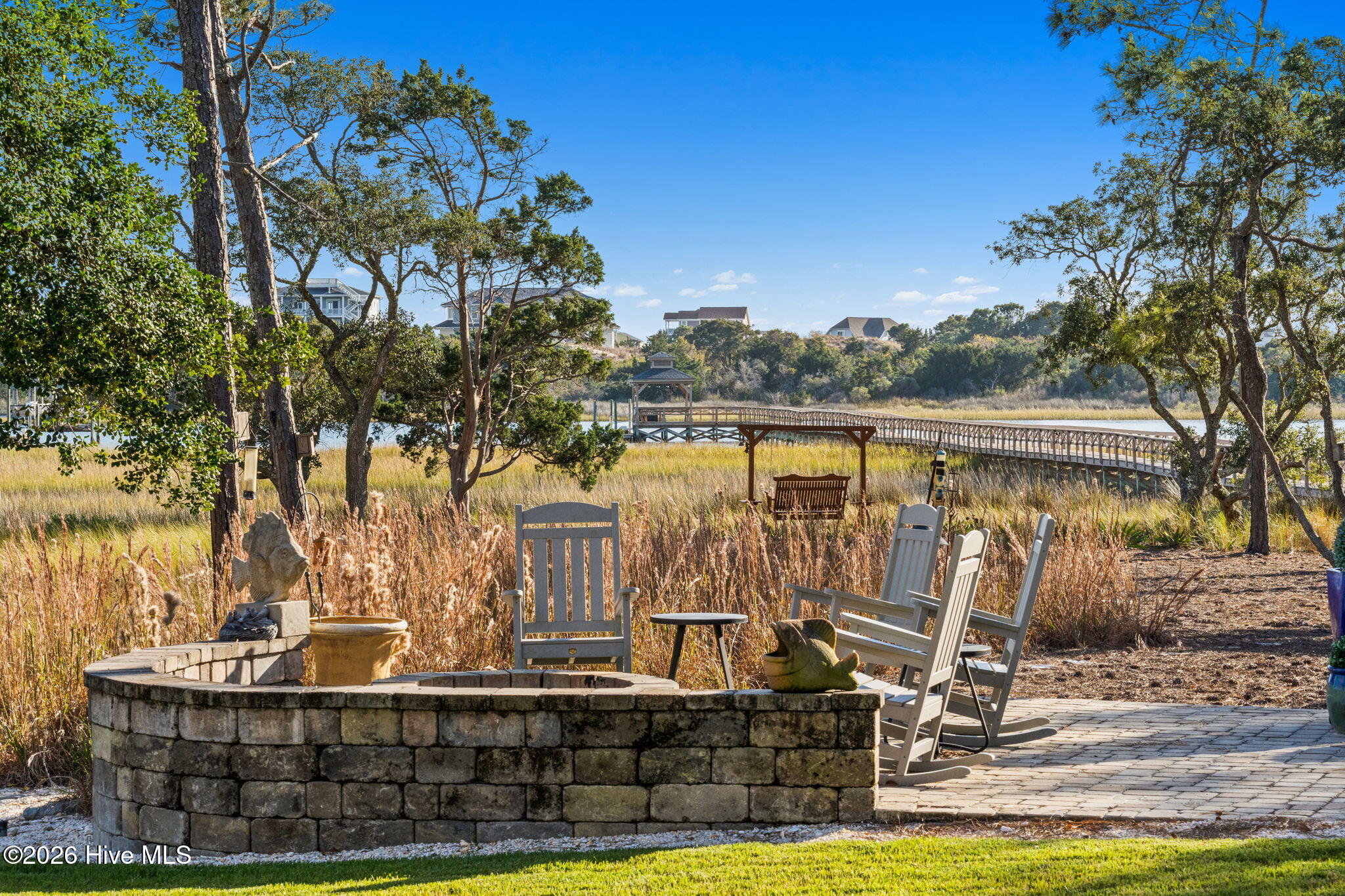 100549947 | Photo 66