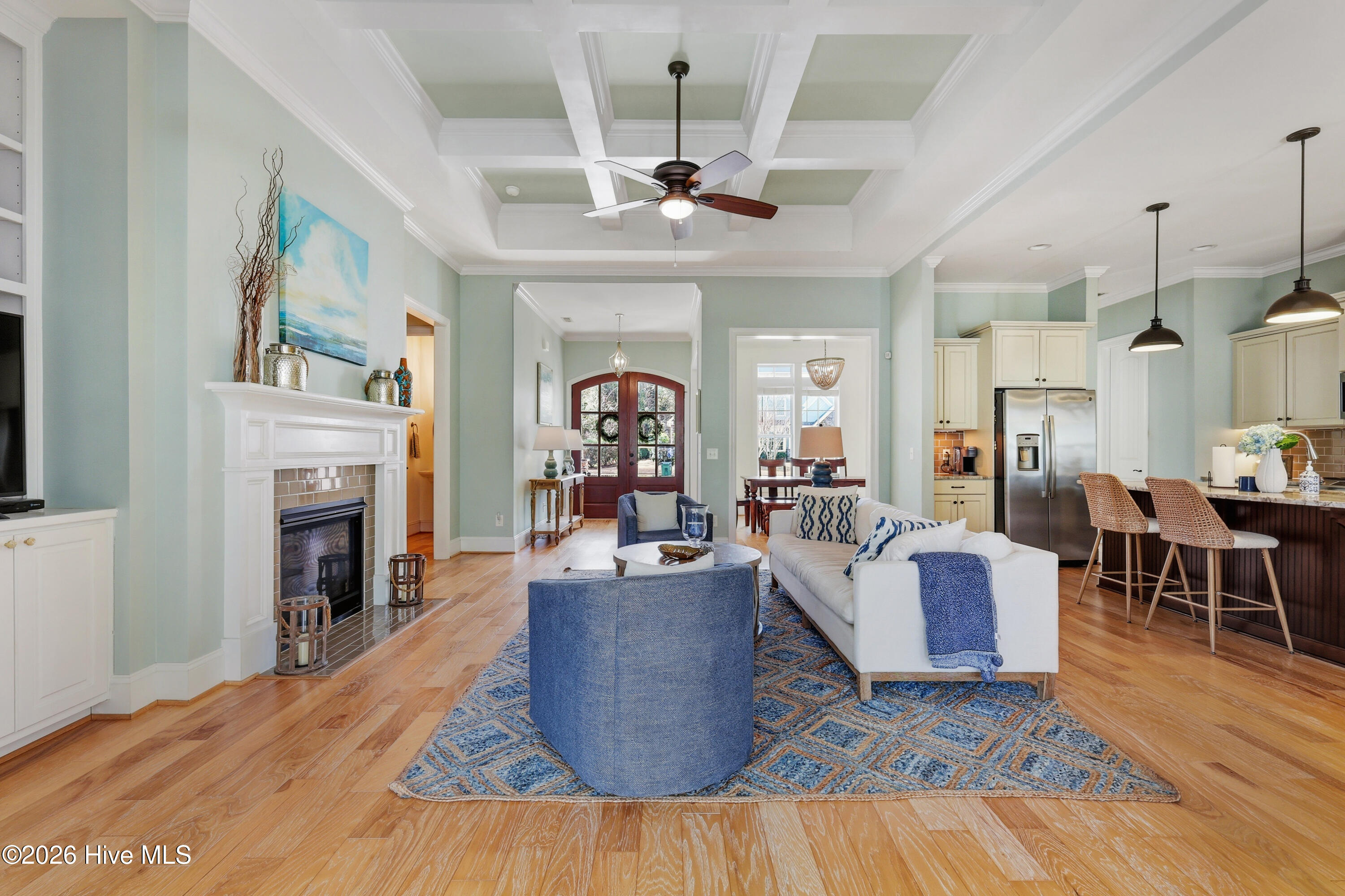 100554068 | Photo 16