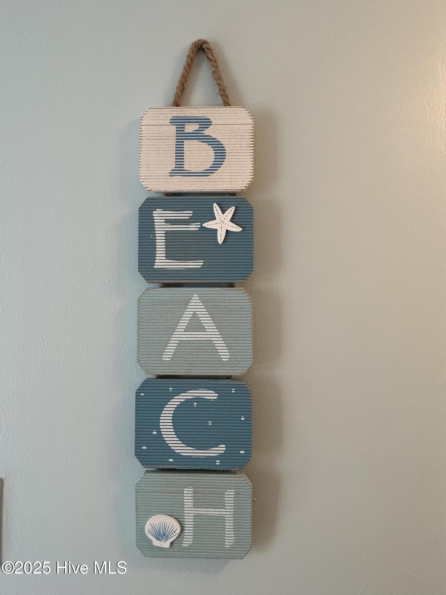 100527261 | Photo 28