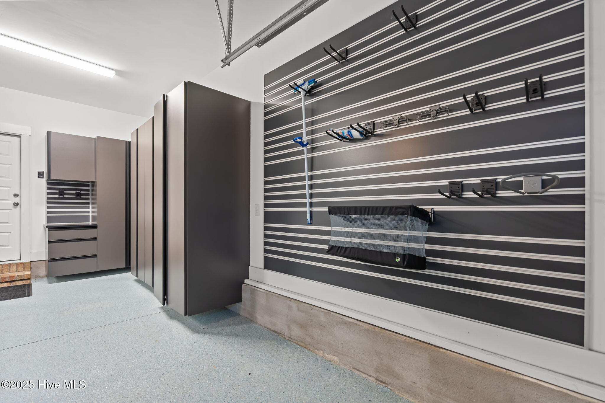 100550410 | Photo 45