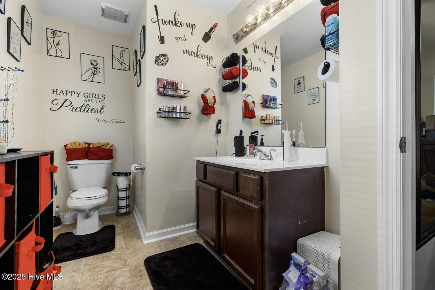 100530118 | Photo 13