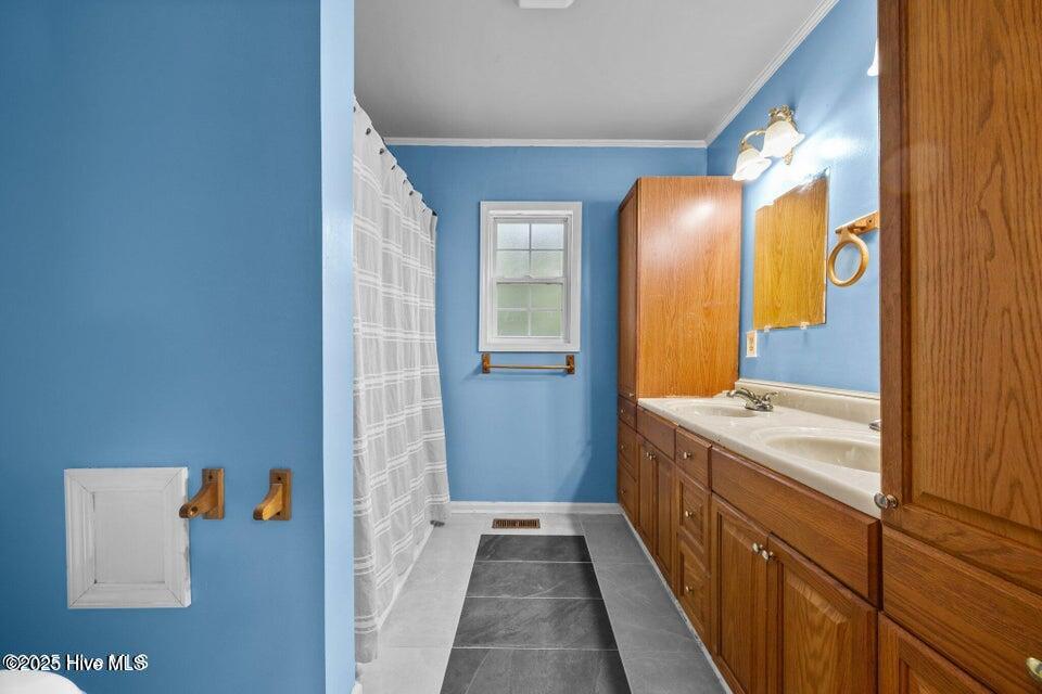 100544982 | Photo 11